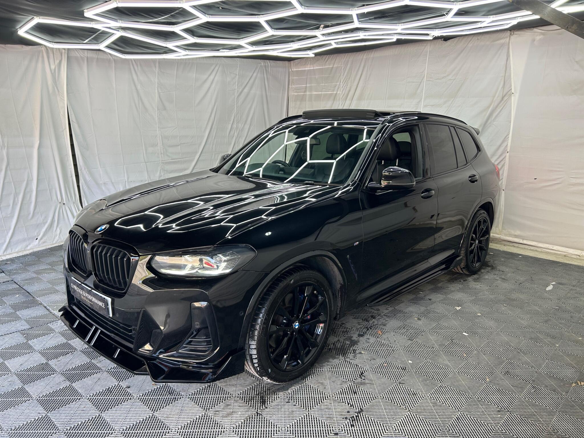 BMW X3 view 3