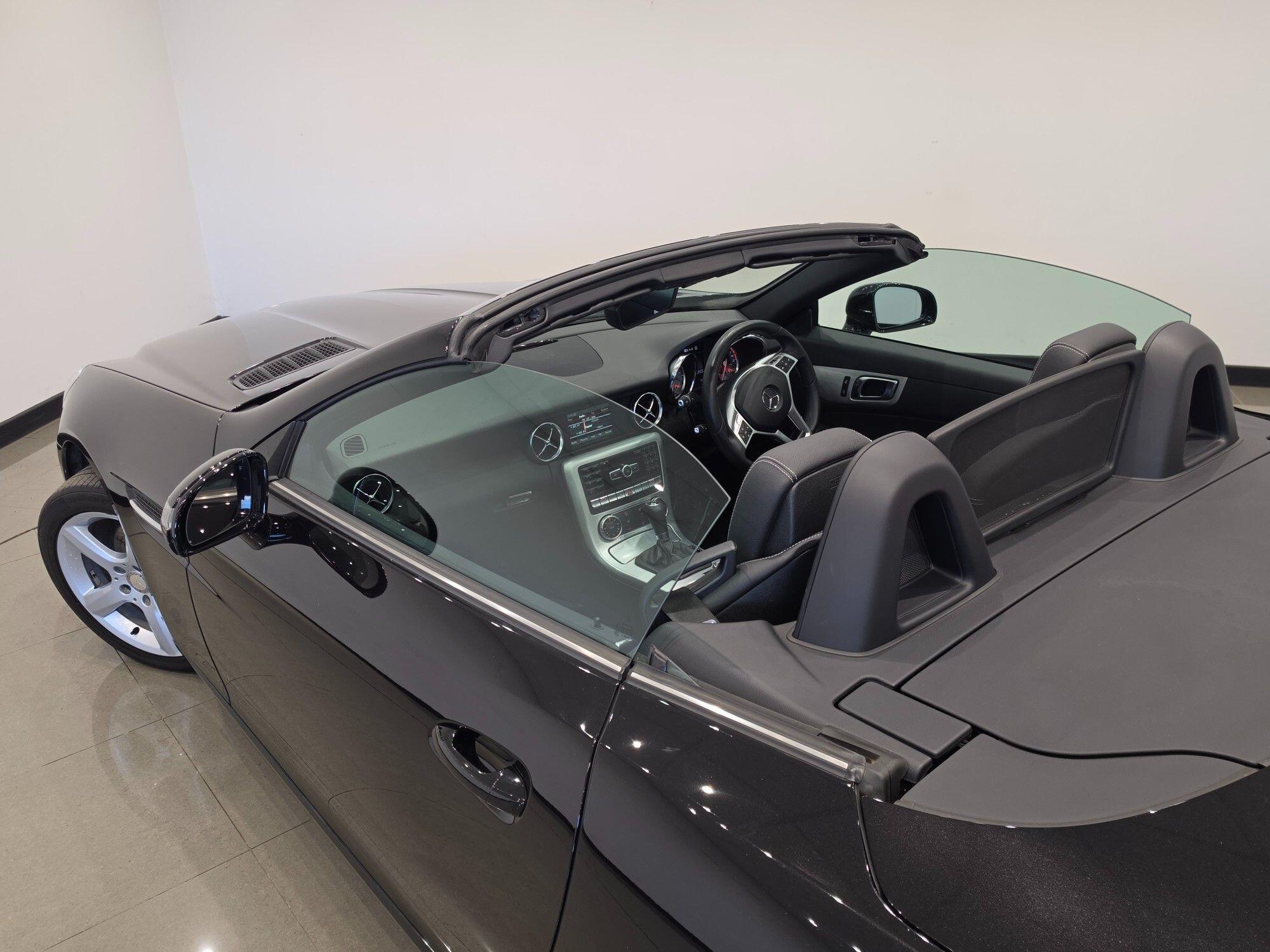 Mercedes-Benz SLK view 54