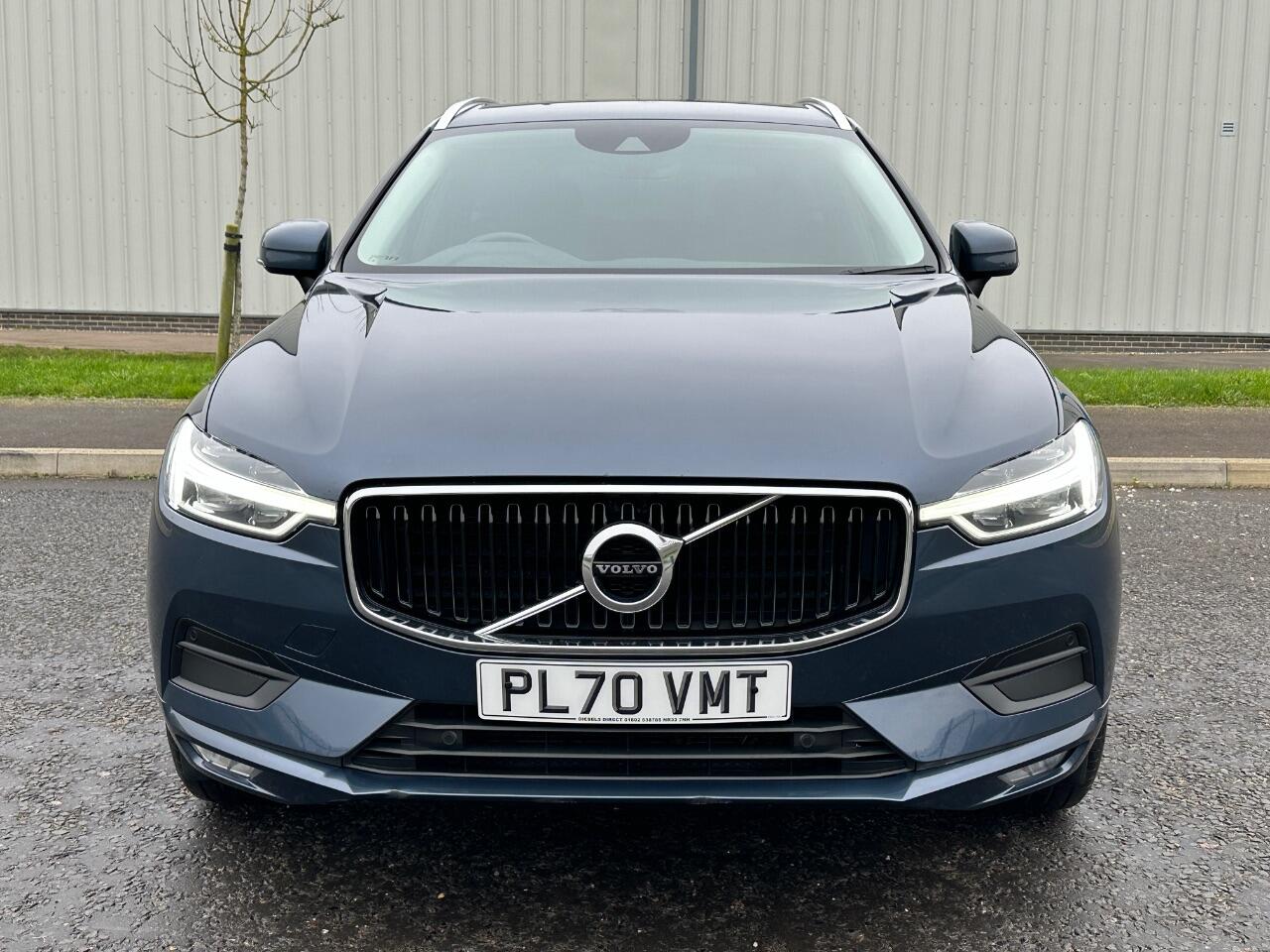 Volvo XC60 view 5