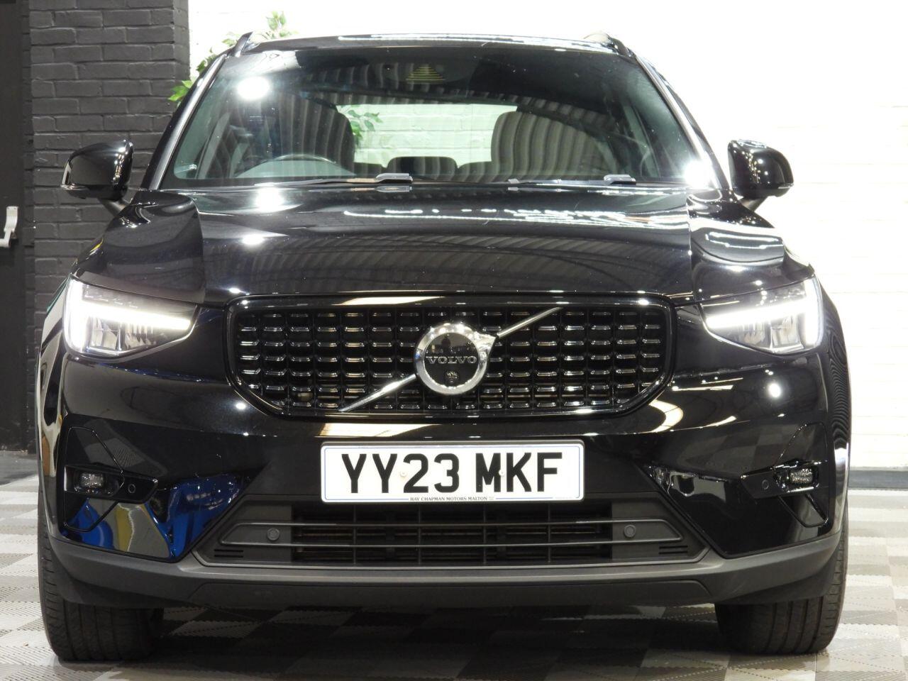 Volvo XC40 view 14