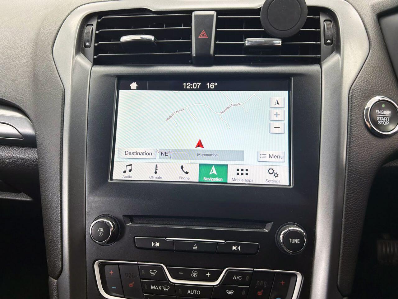 Ford Mondeo view 17
