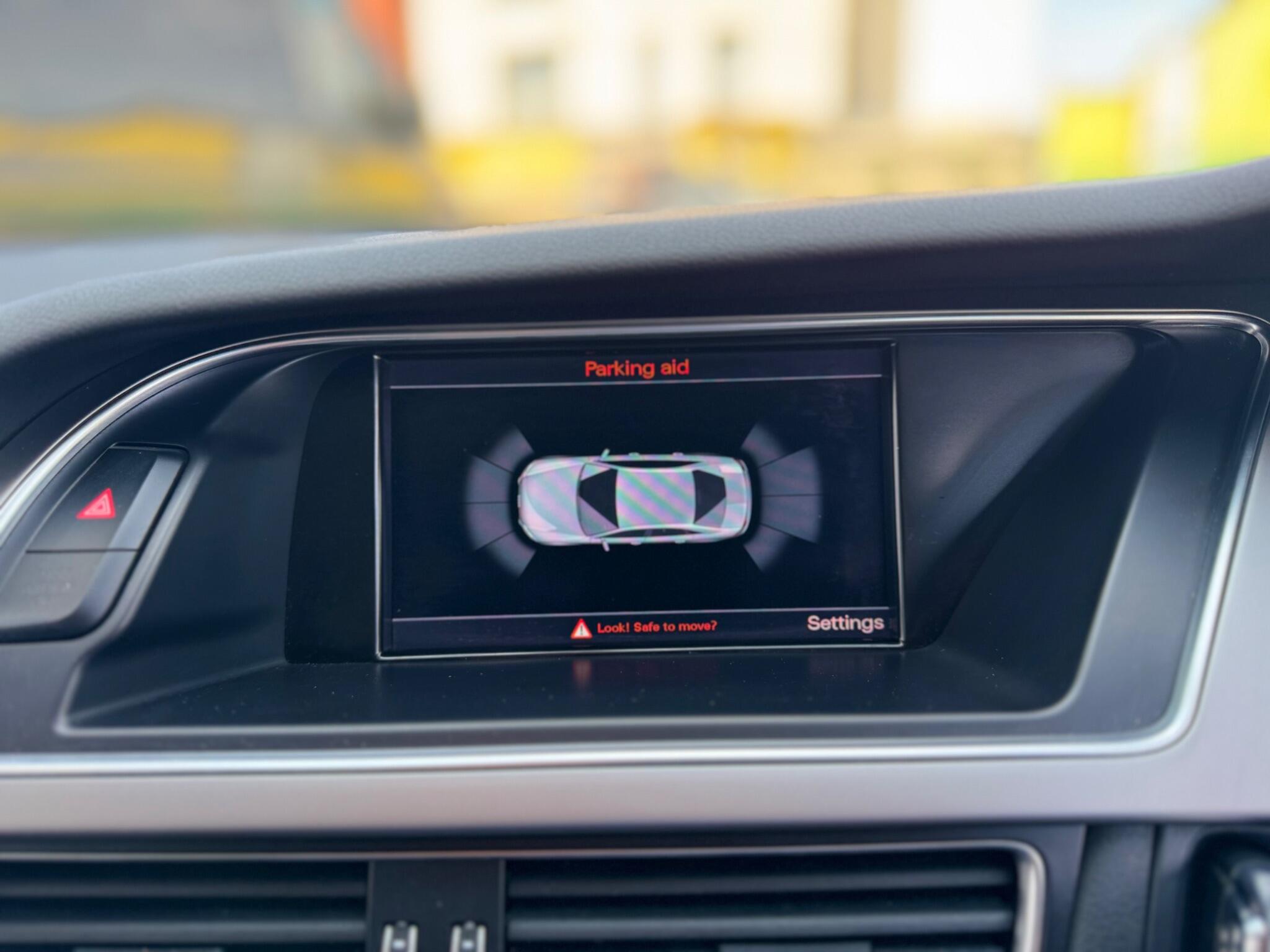 Audi A4 view 26