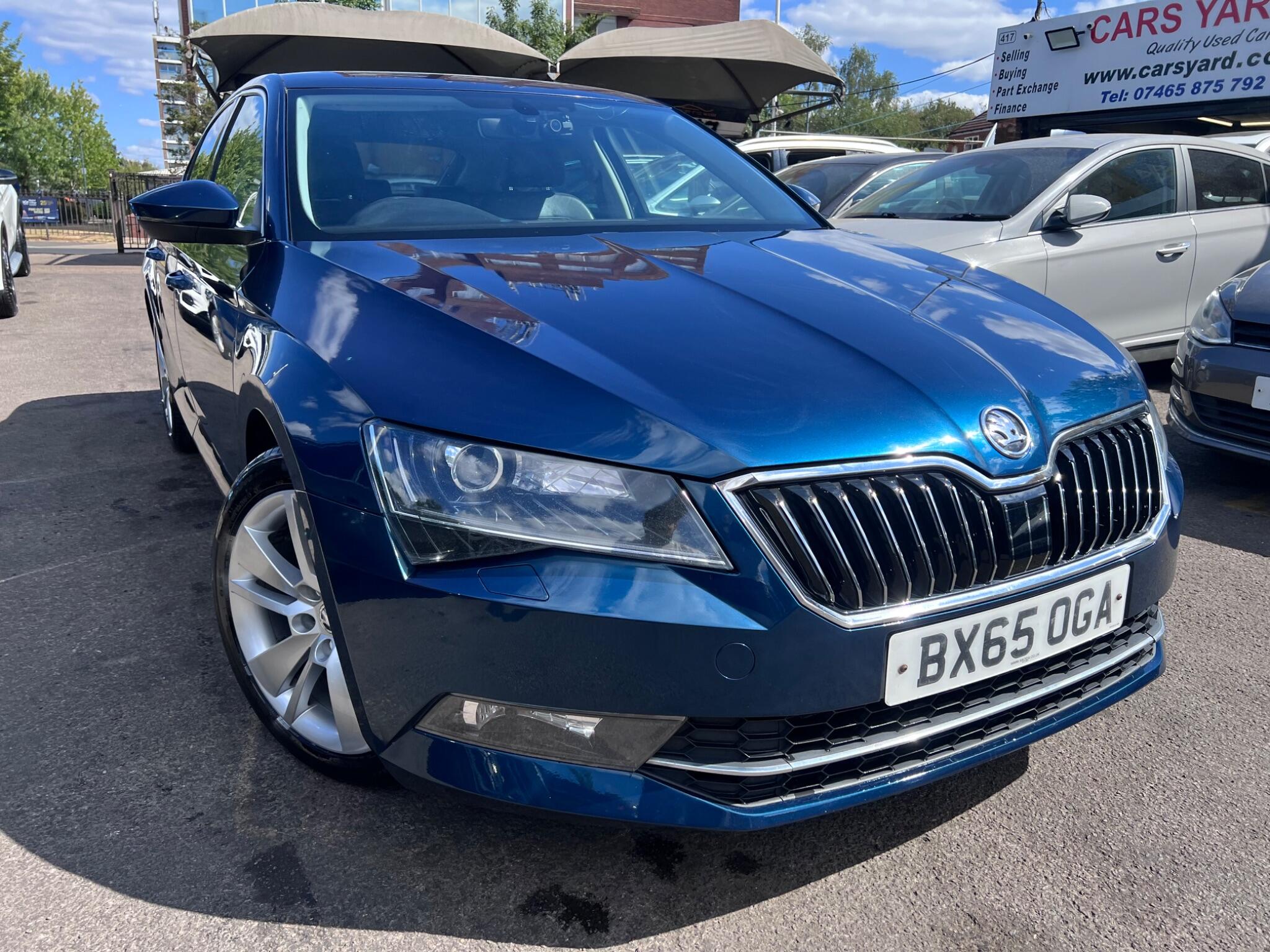 Skoda Superb view 5