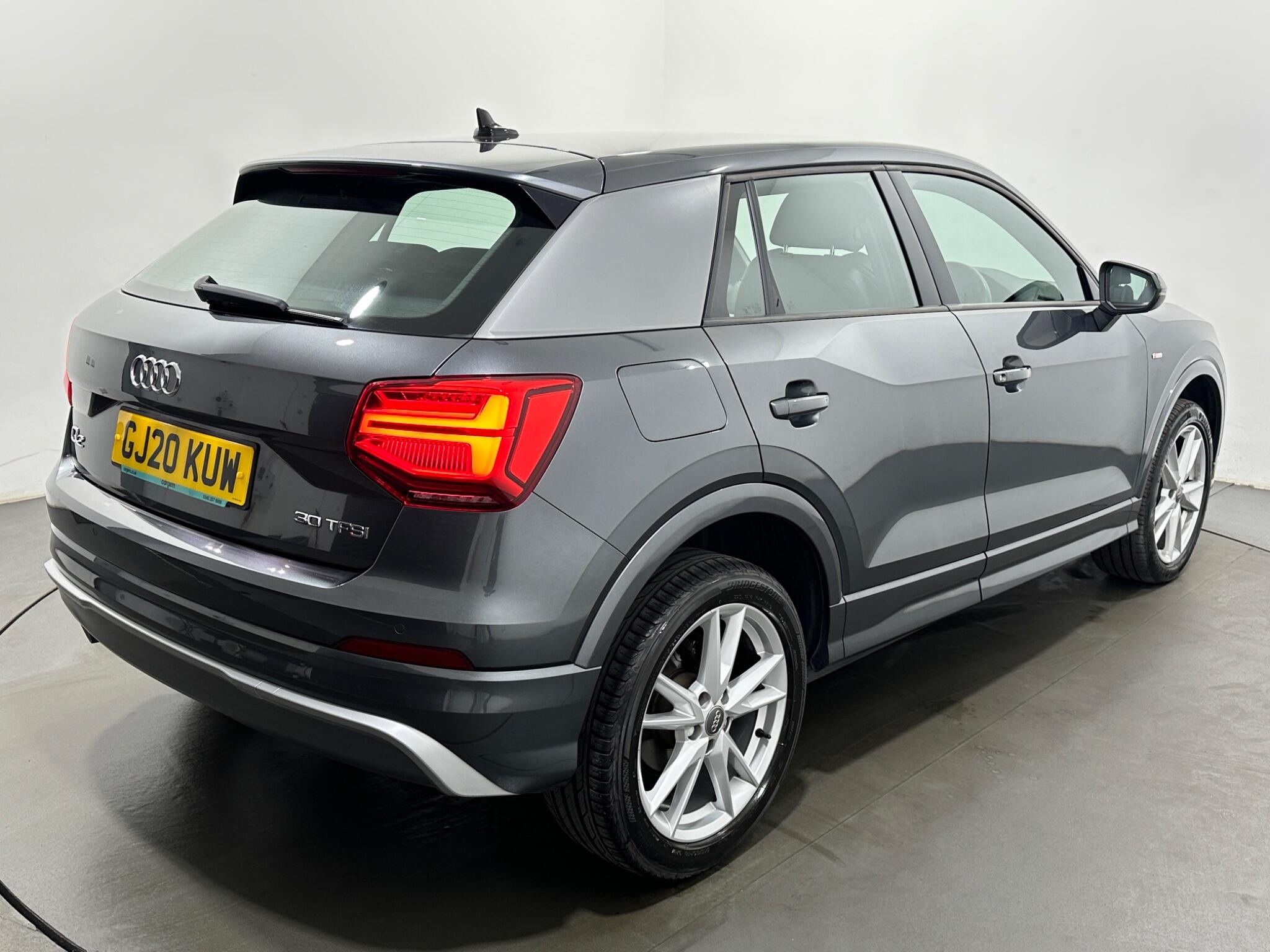 Audi Q2 view 49