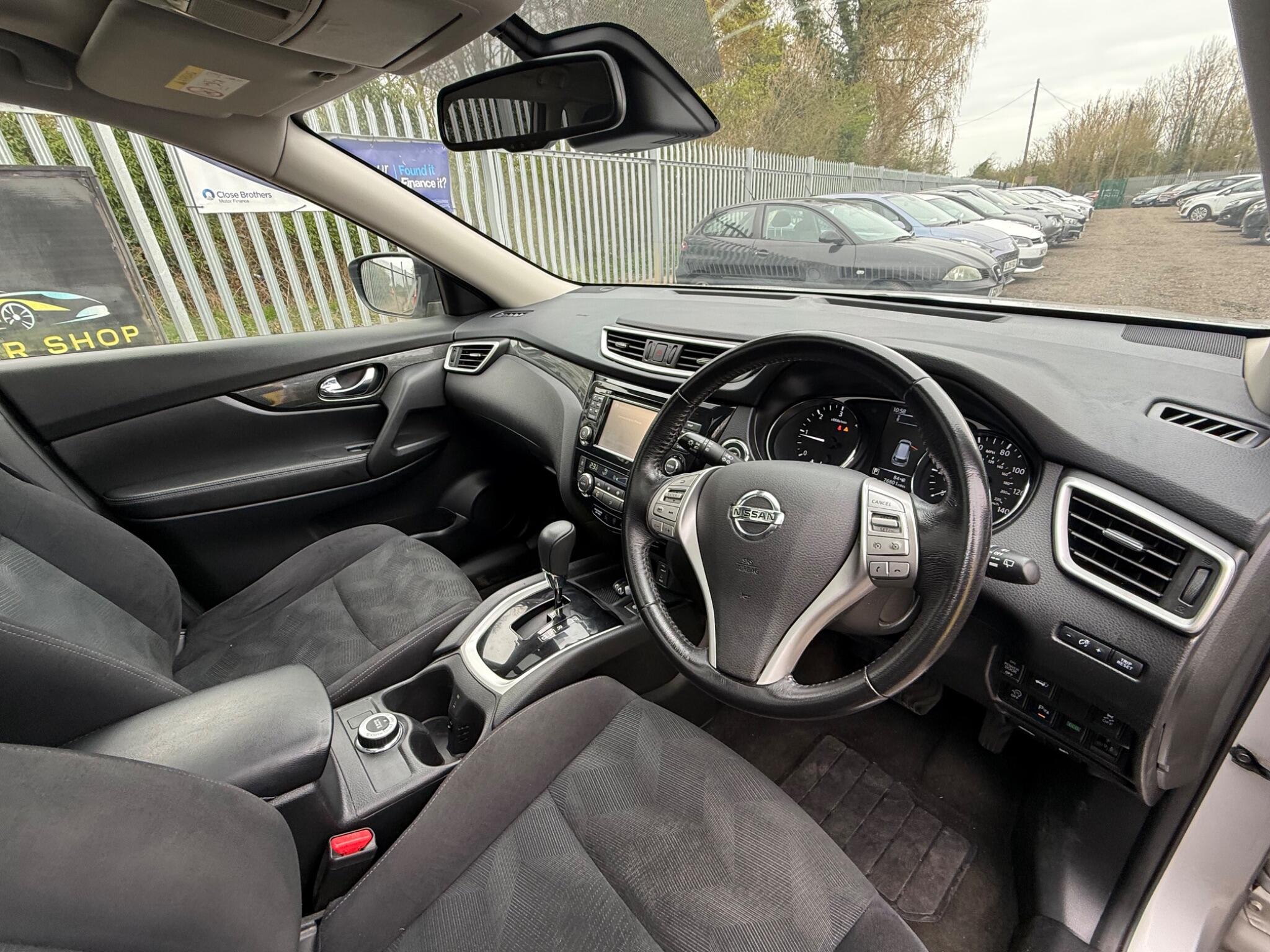 2017 Nissan X-Trail image 12