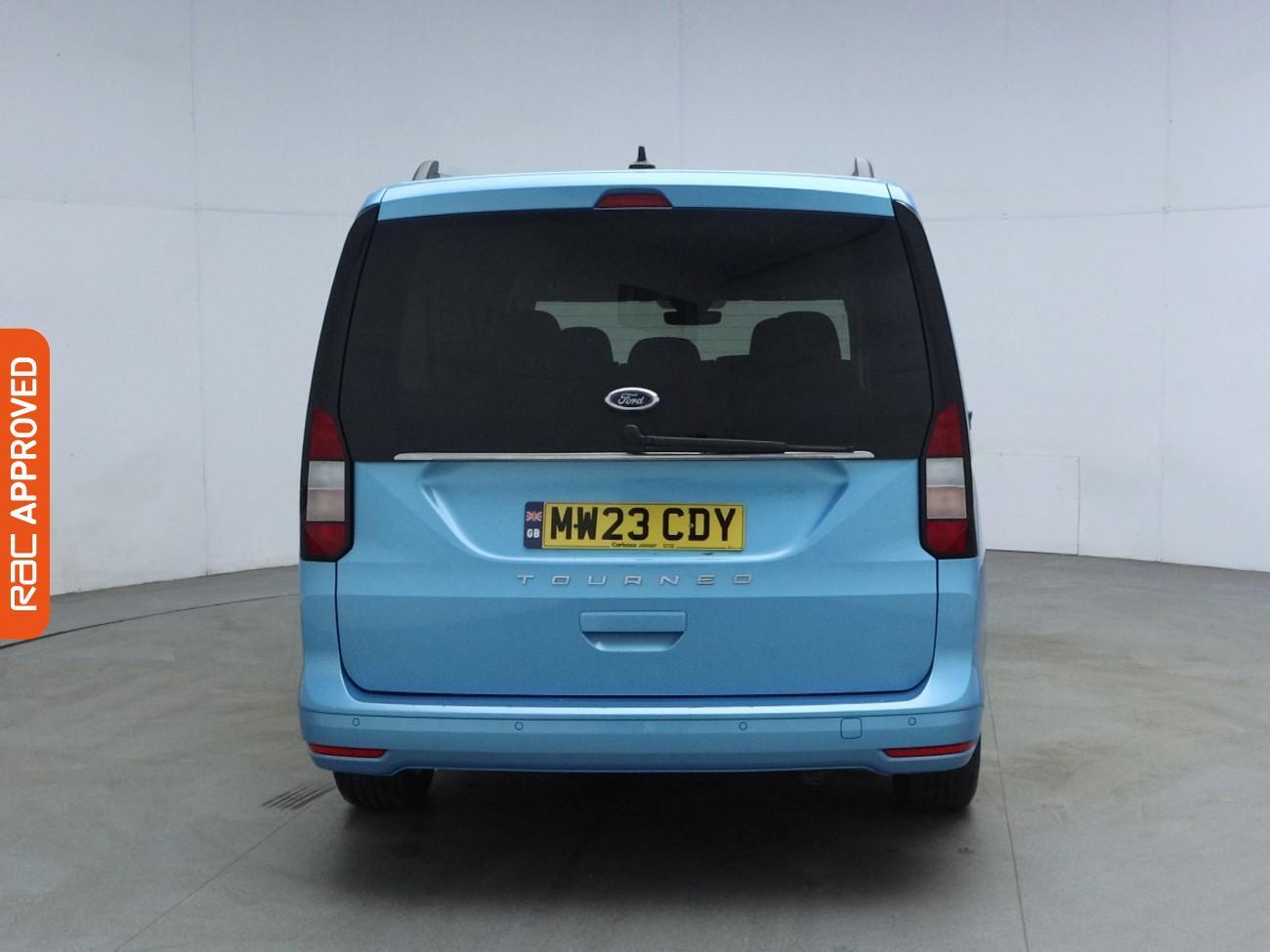 Ford Grand Tourneo Connect view 8