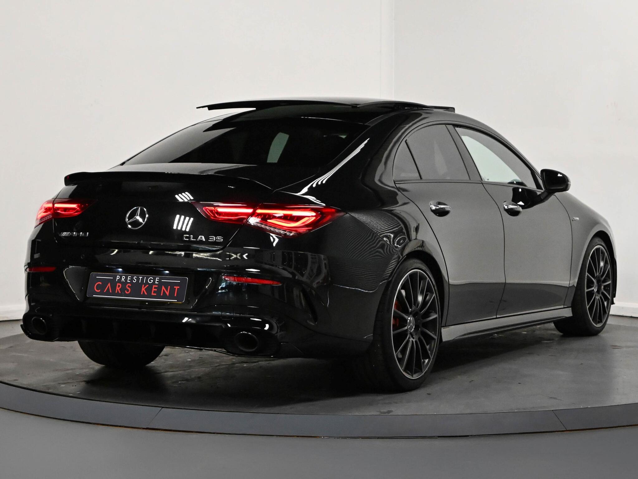Mercedes-Benz Cla view 22
