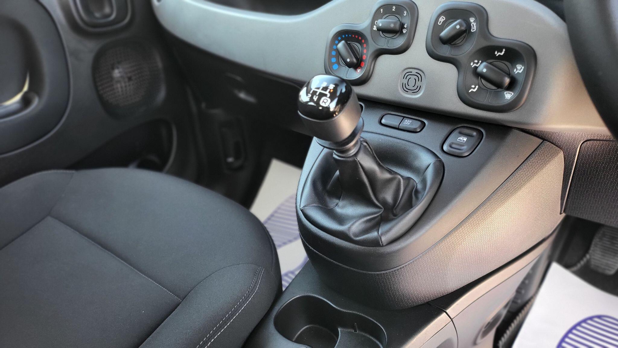 Fiat Panda view 16
