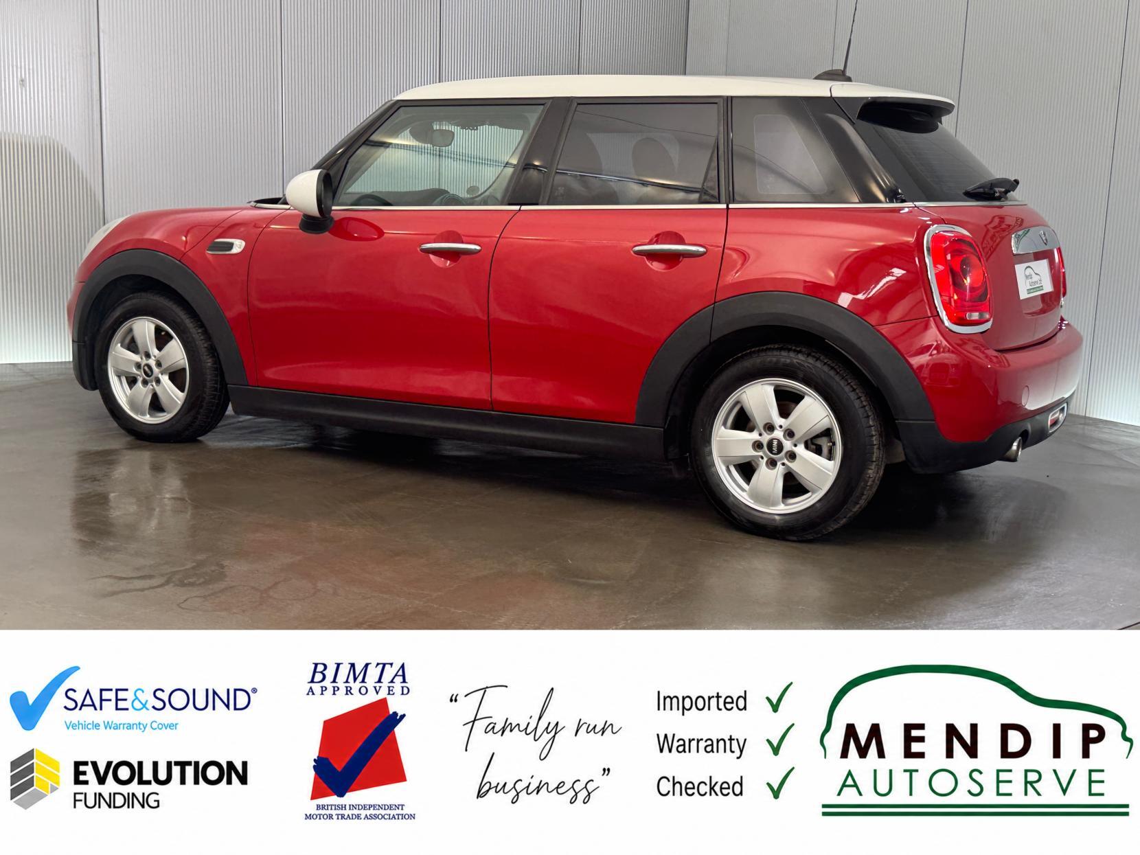 Mini Cooper view 13
