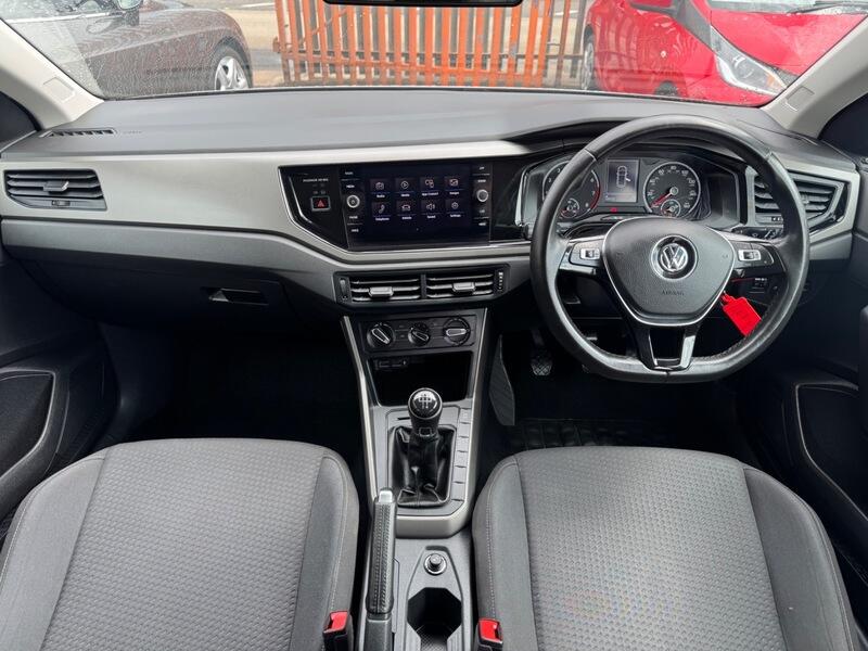 Volkswagen Polo view 9