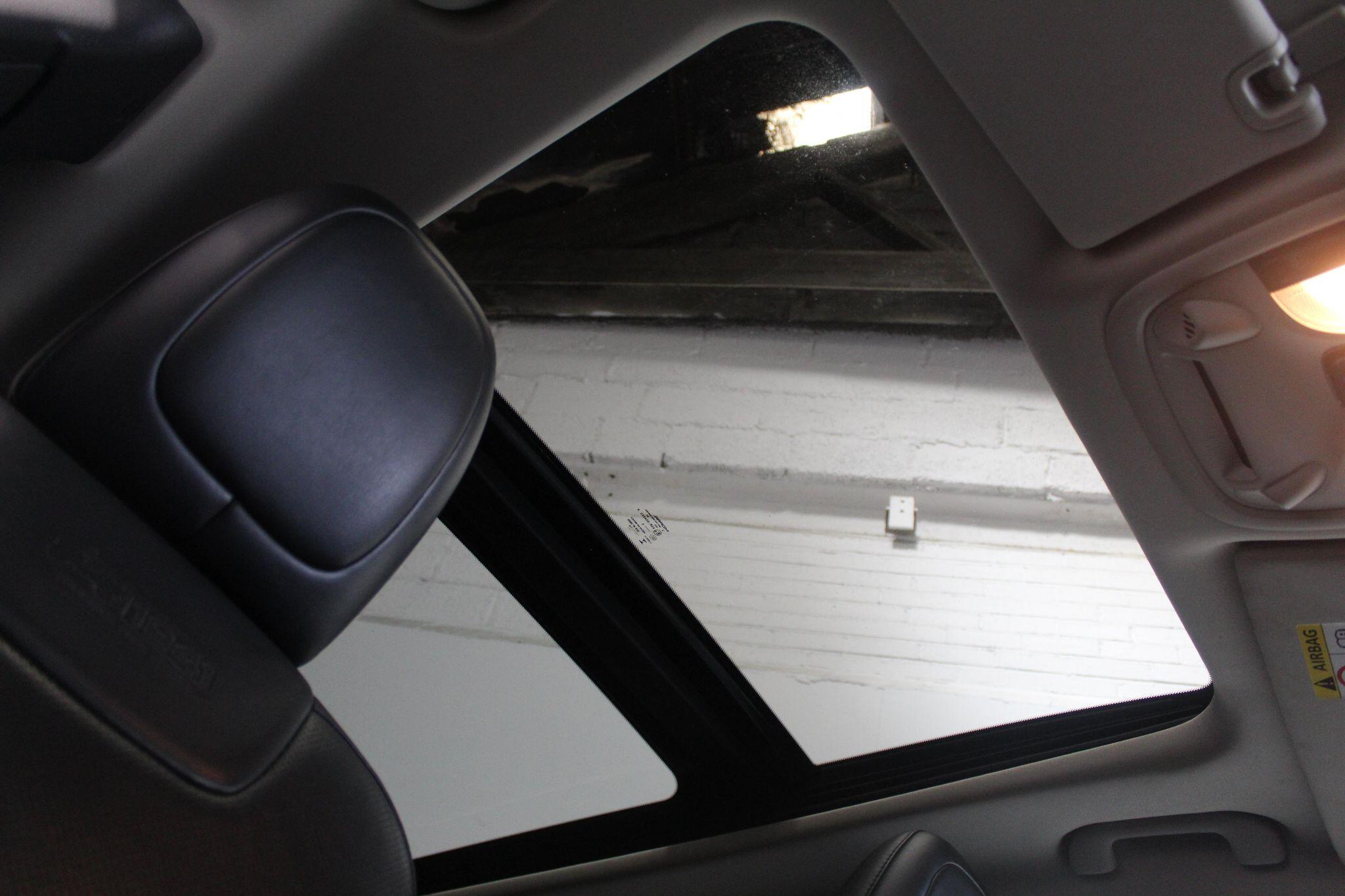 Jeep Cherokee view 23
