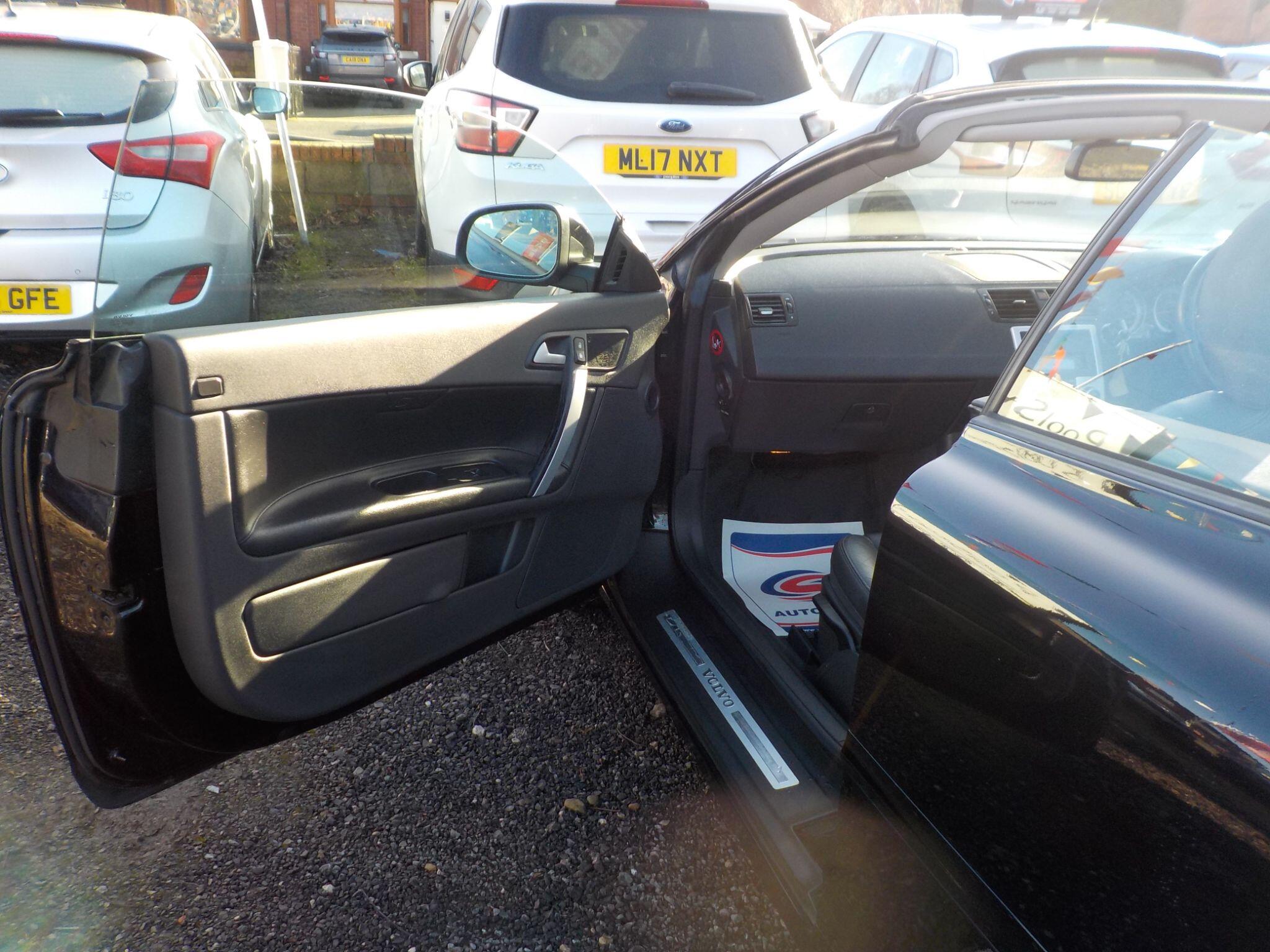 Volvo C70 2.0 D3 SE Euro 5 2dr