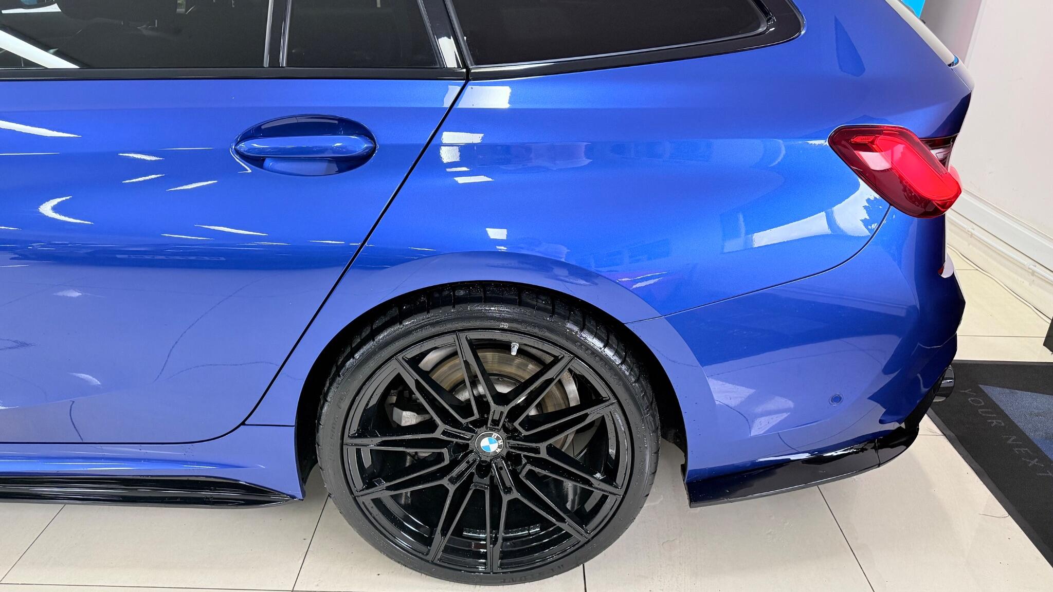 BMW 3 Series view 41