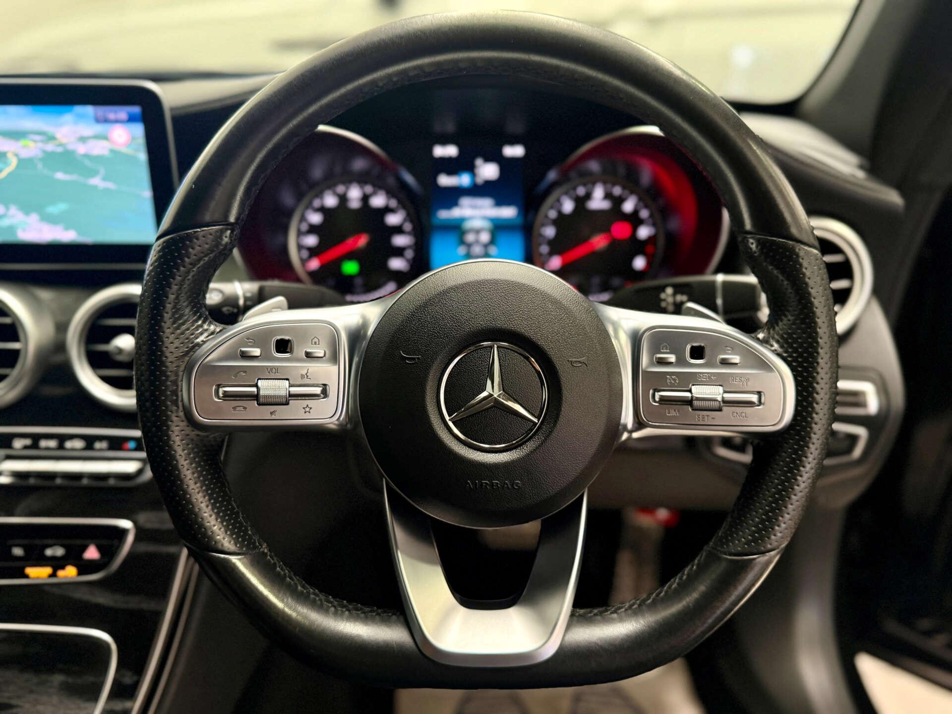 Mercedes-Benz C-Class view 21