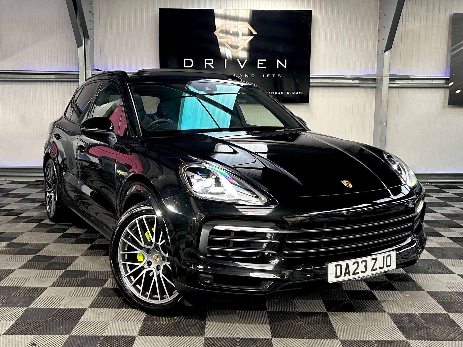 Porsche Cayenne main image