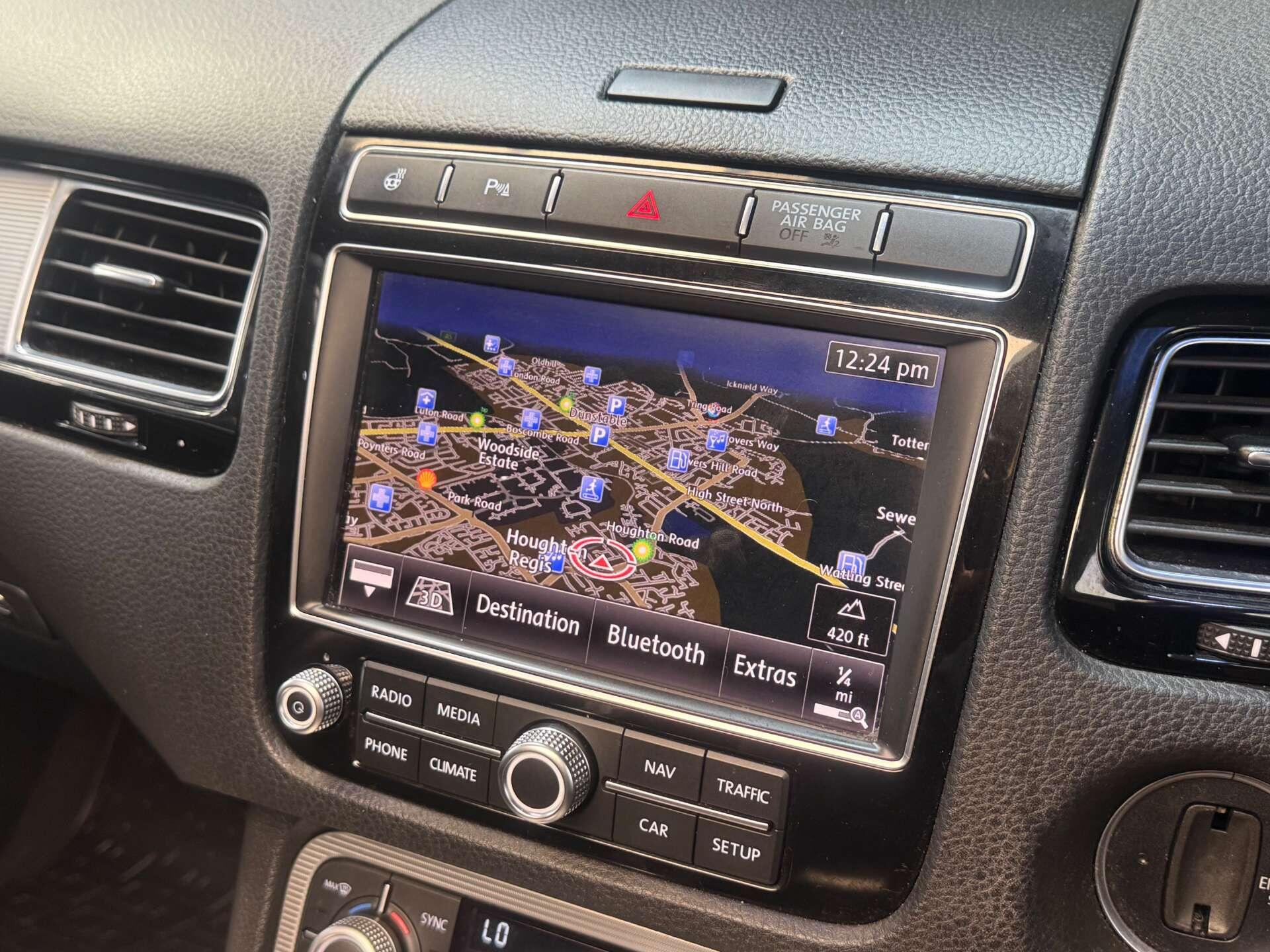 Volkswagen Touareg view 49