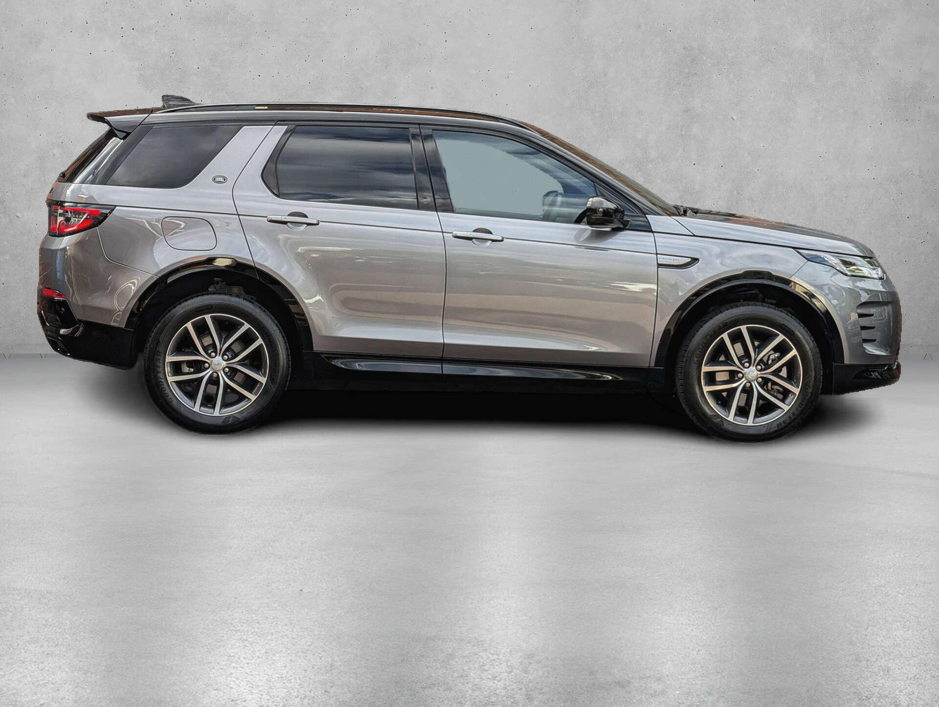 Land Rover Discovery Sport view 8