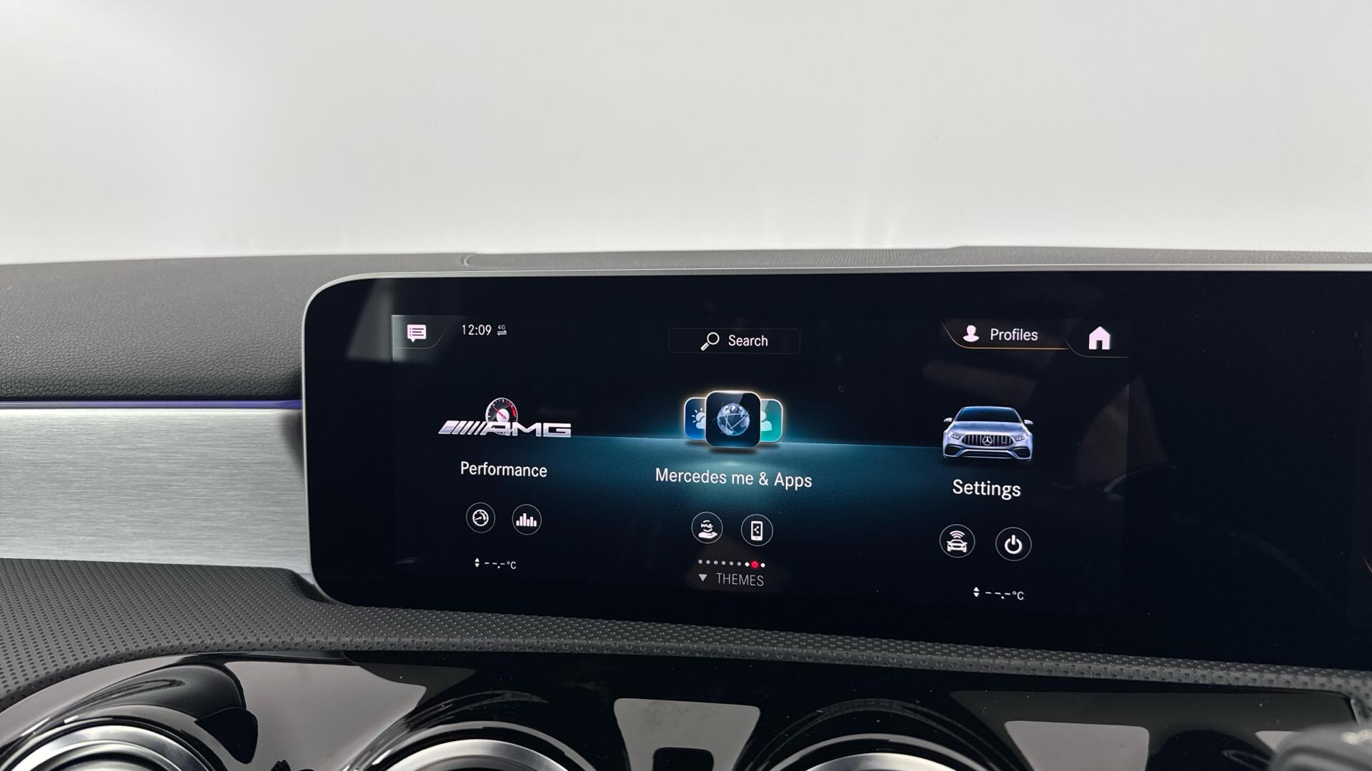 Mercedes-Benz A-Class view 29