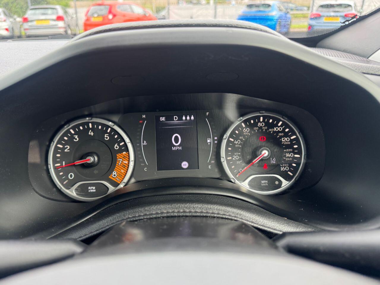 Jeep Renegade view 23