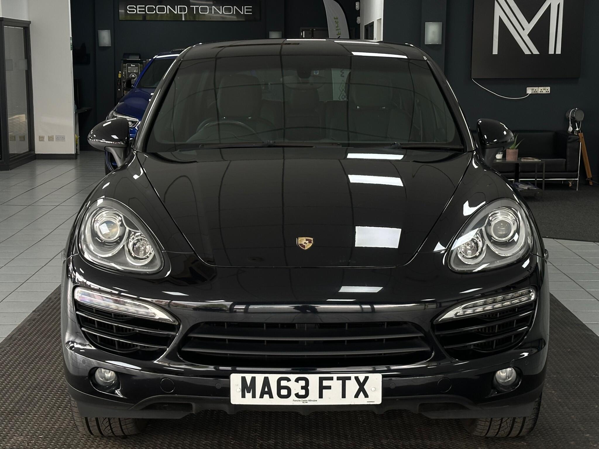 Porsche Cayenne view 5