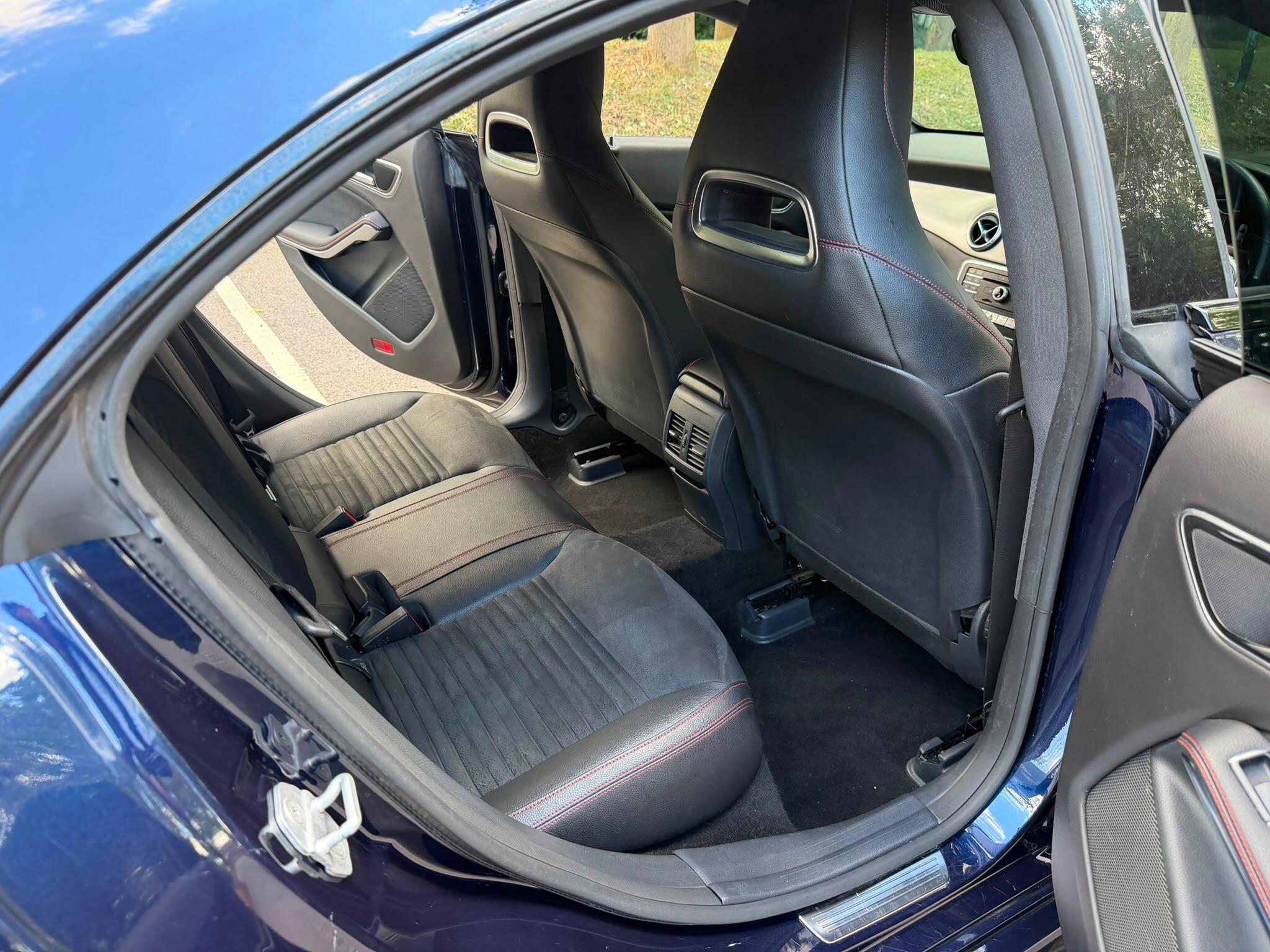 Mercedes-Benz Cla view 19