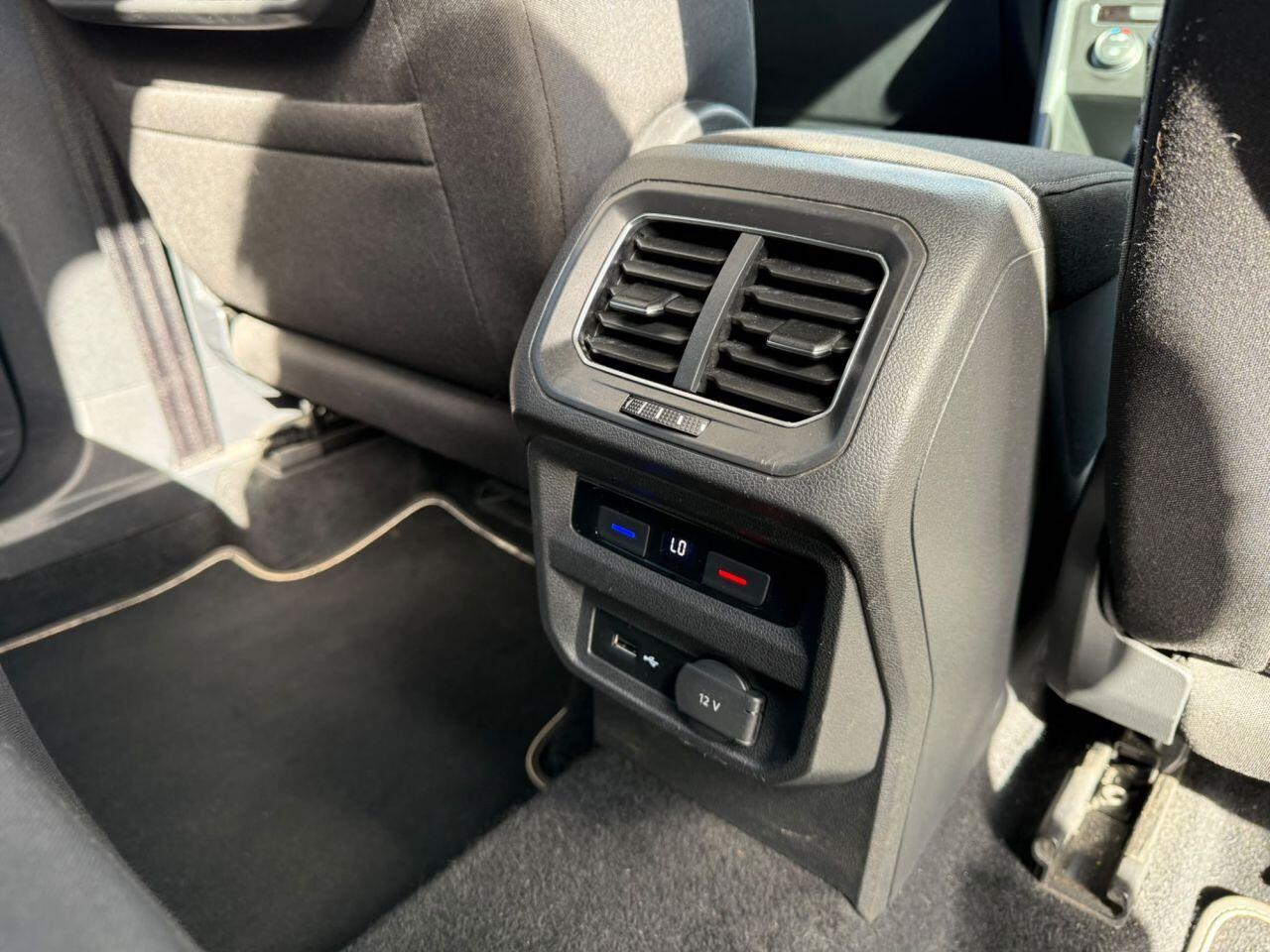 Volkswagen Tiguan Allspace view 33