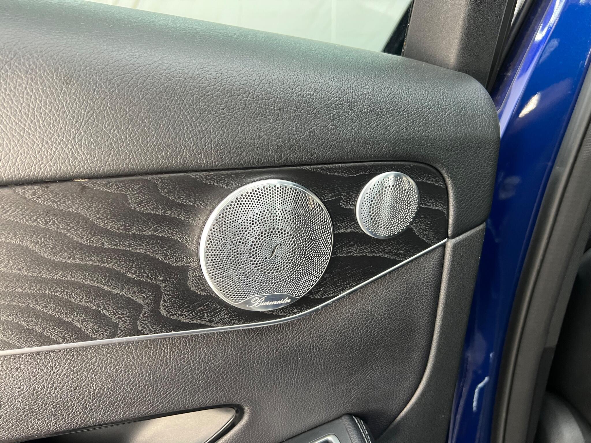 Mercedes-Benz GLC view 60