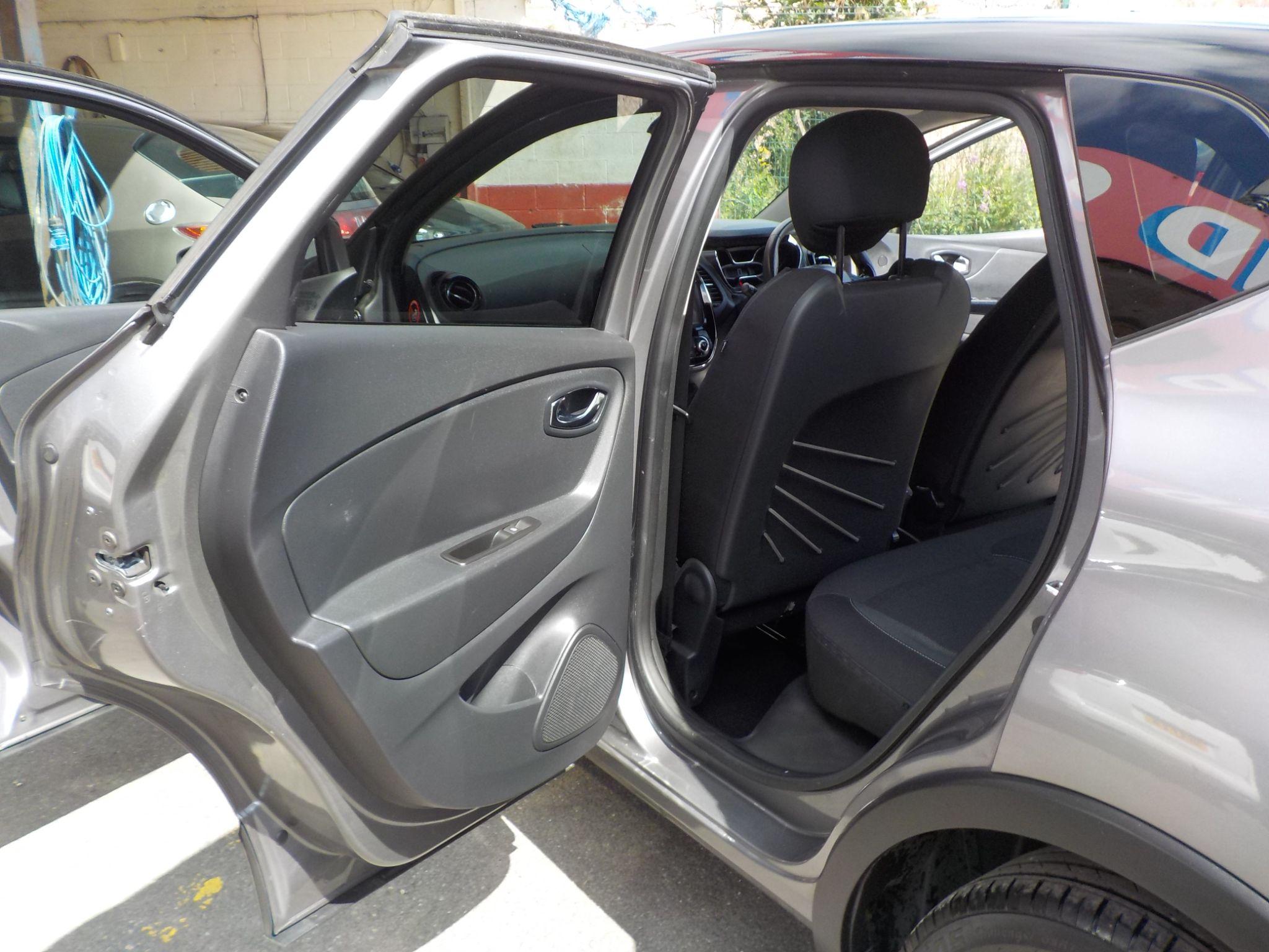 Renault Captur 1.5 dCi ENERGY Dynamique S MediaNav Euro 5 (s/s) 5dr