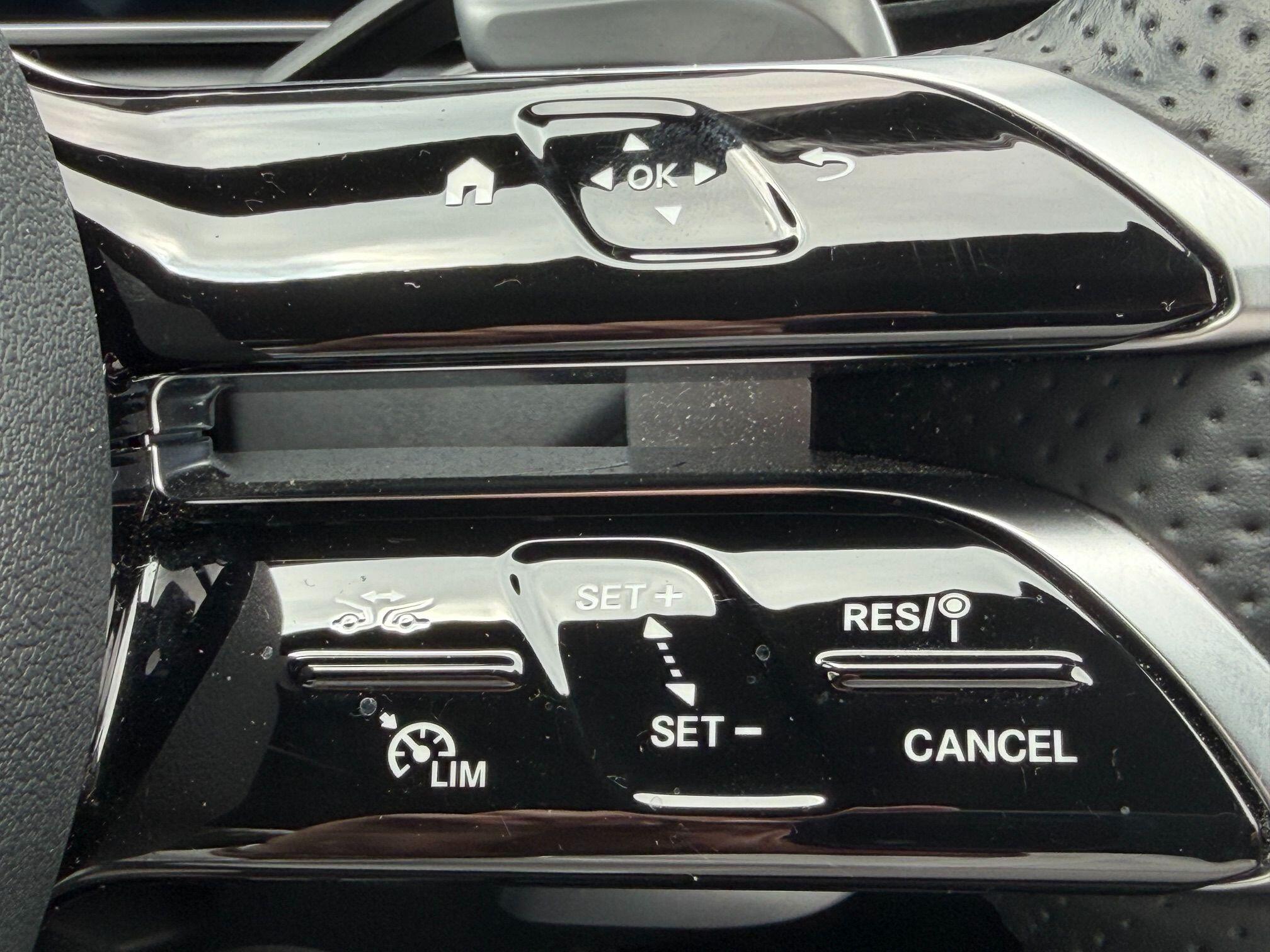 Mercedes-Benz C Class view 17