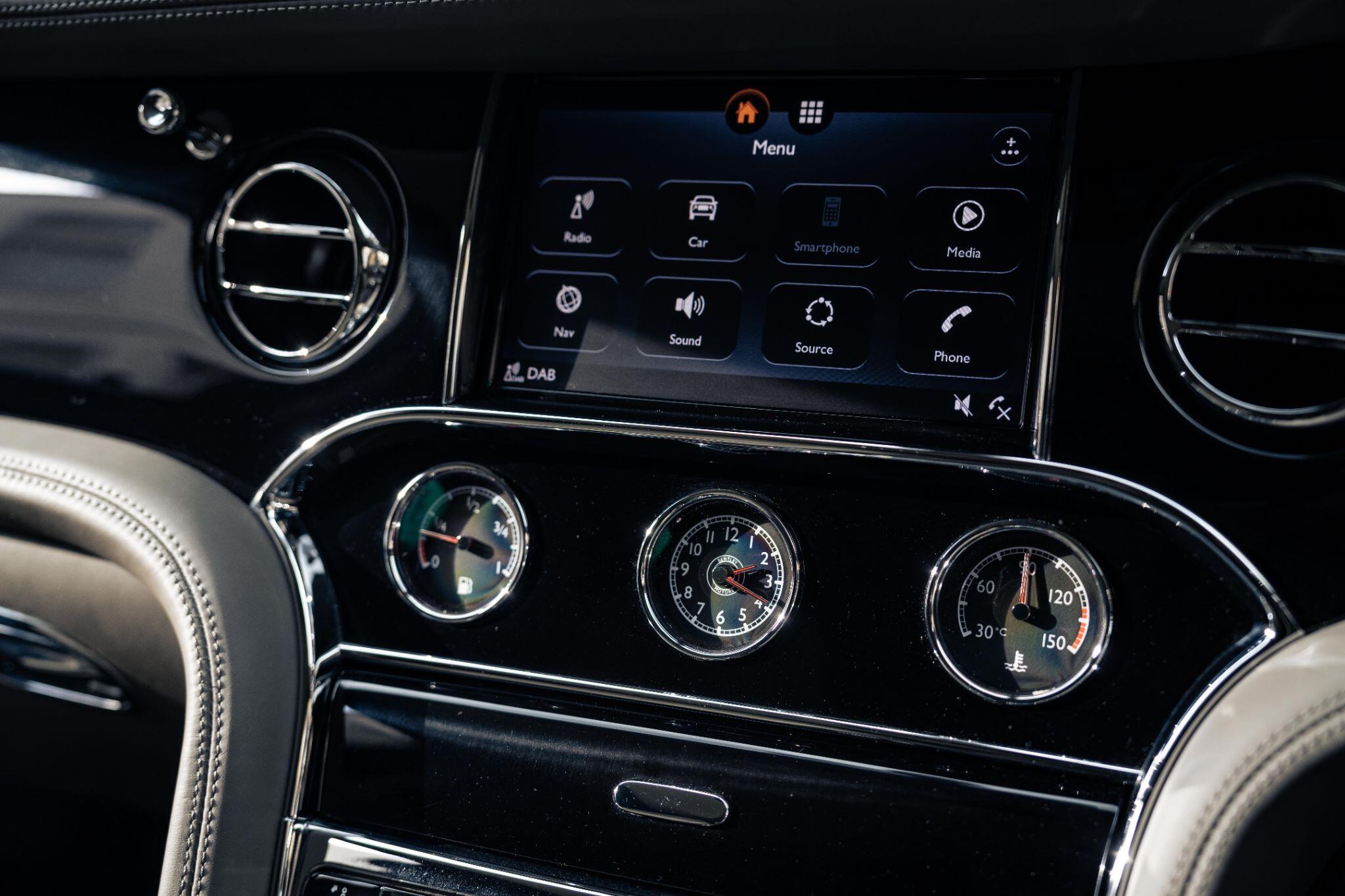 Bentley Mulsanne view 39