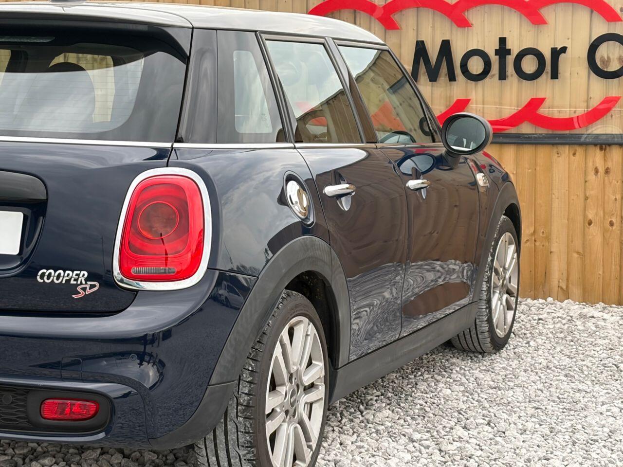 MINI Hatch view 8