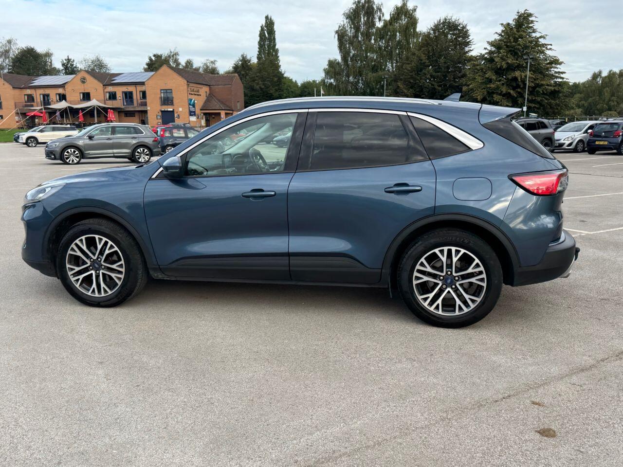 Ford Kuga view 21