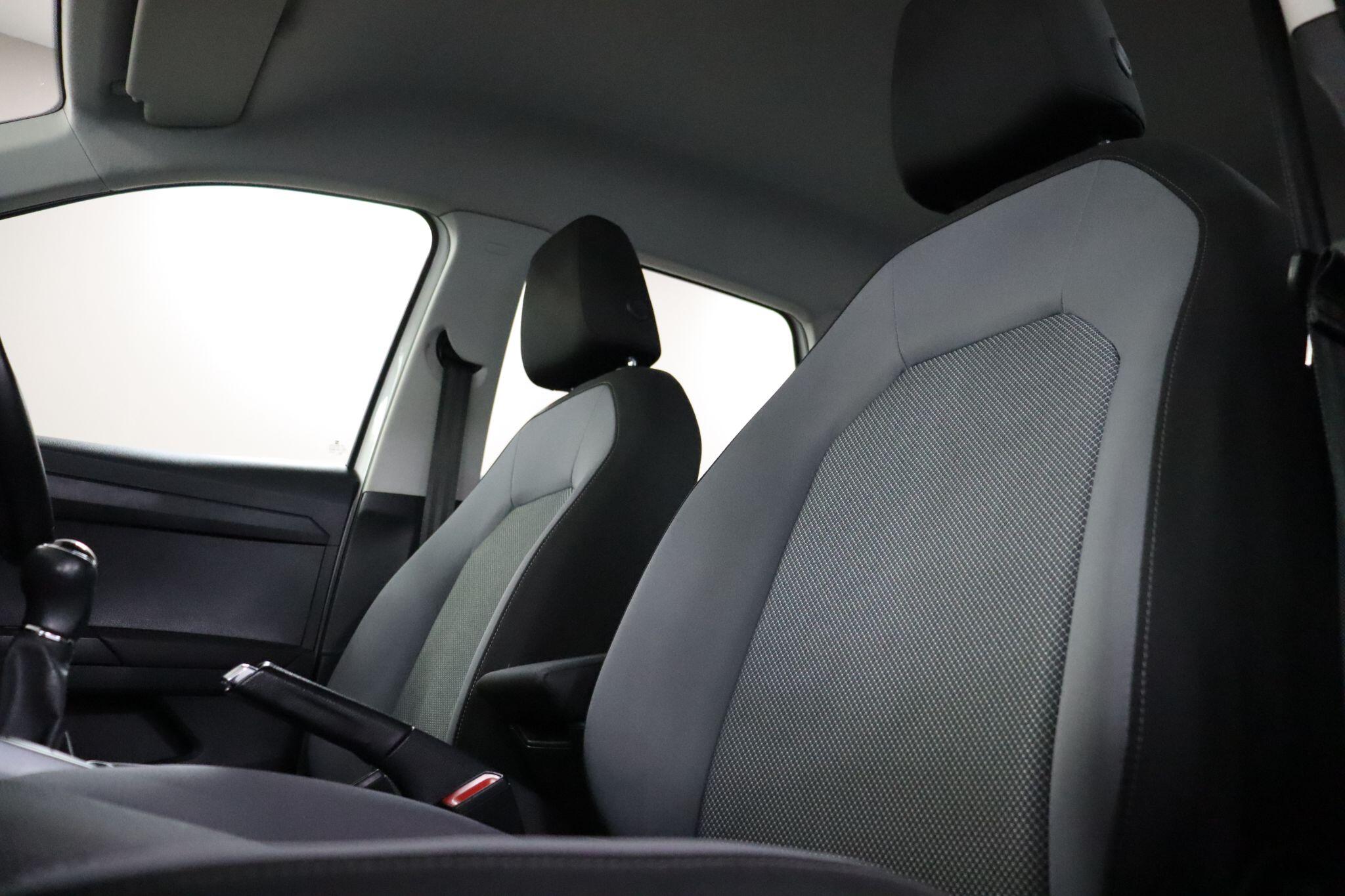 Seat Arona view 35