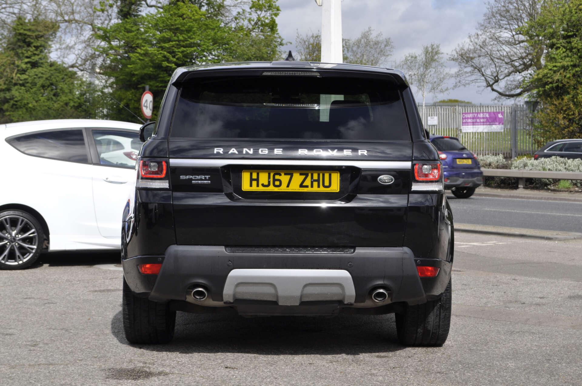 Land Rover Range Rover Sport view 2