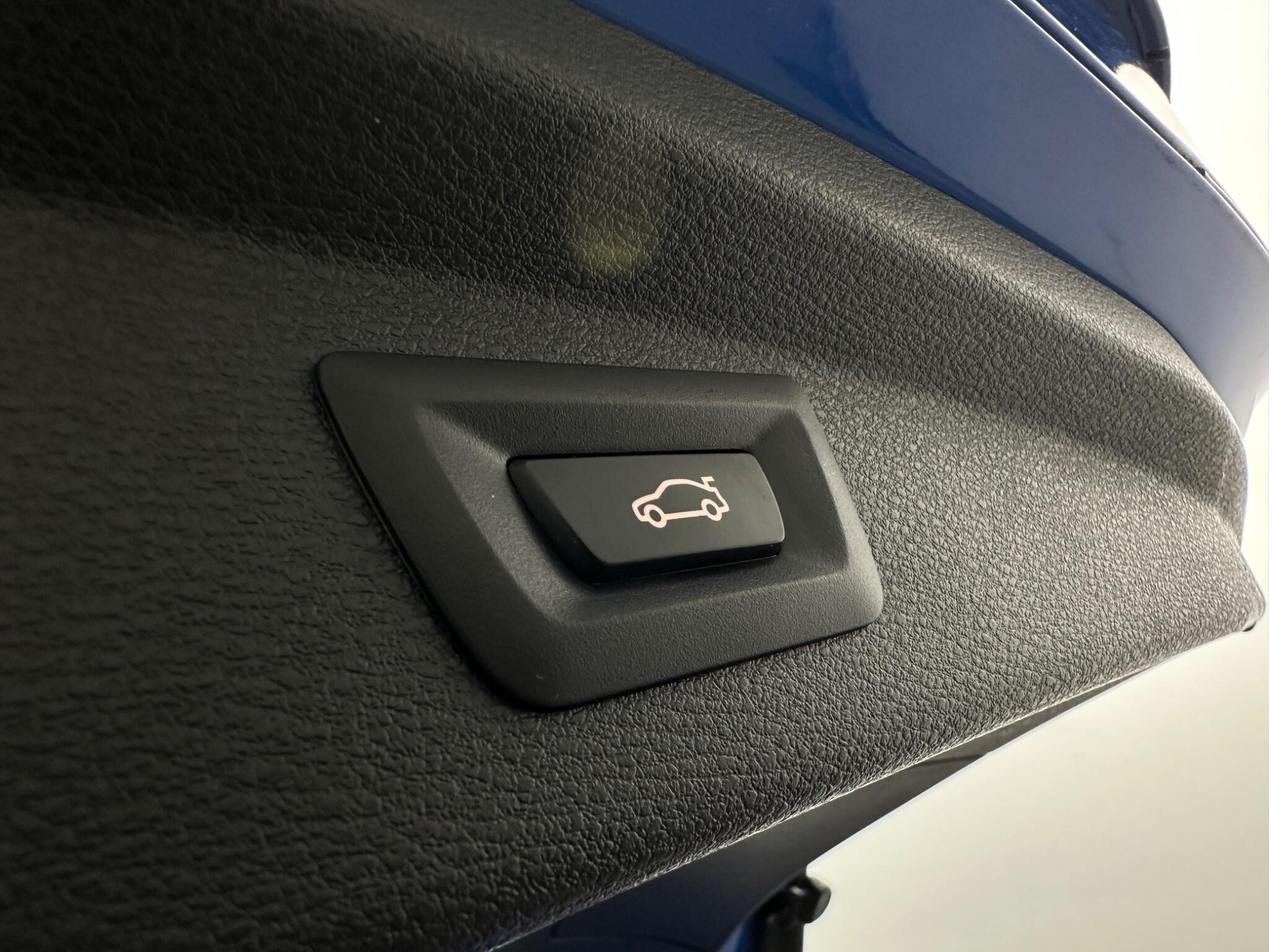 BMW X2 view 49
