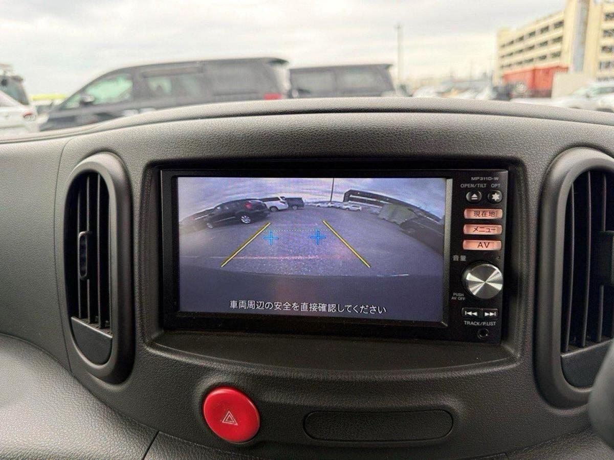 Nissan Cube view 16