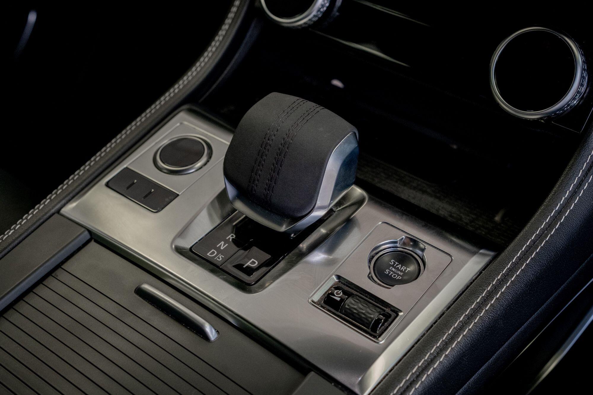Jaguar F-Pace view 3