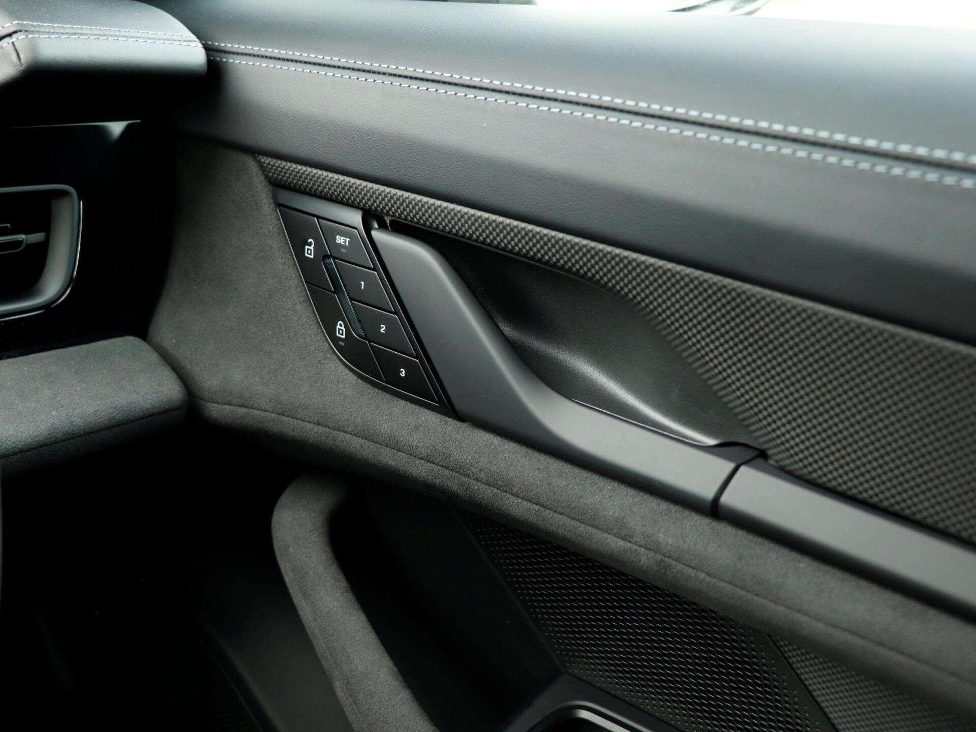 Porsche Taycan view 21