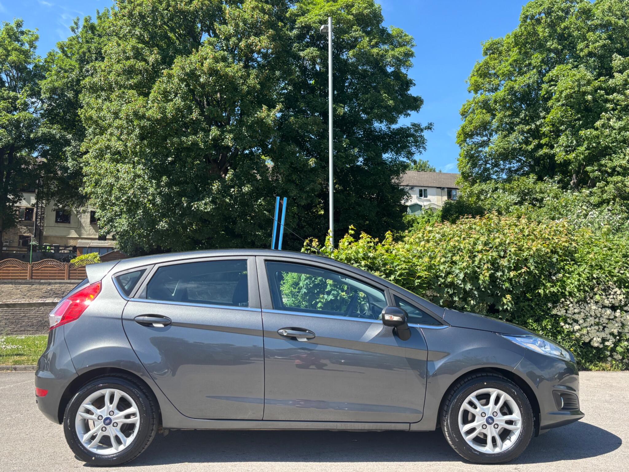 Ford Fiesta view 7