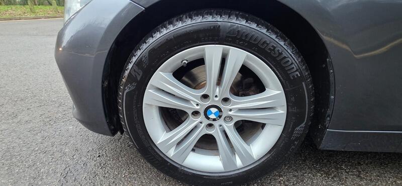 2017 BMW 3 Series 2.0 320i Sport Auto Euro 6 (s/s) 4dr • 108,493 miles image 31