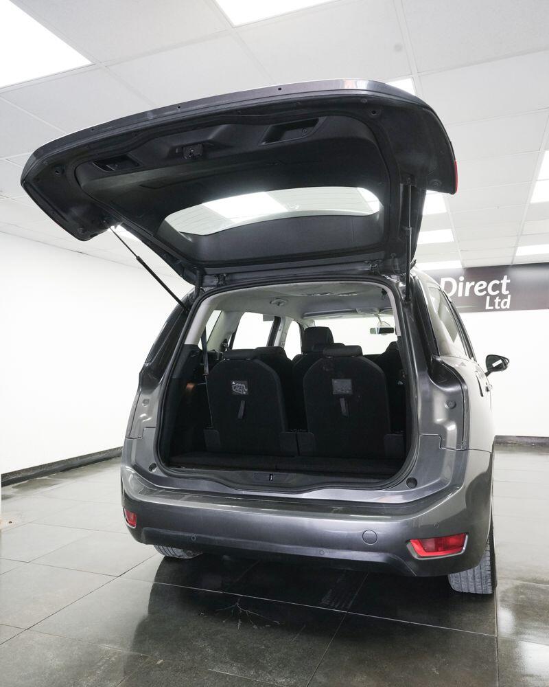 Citroen Grand C4 Spacetourer view 17