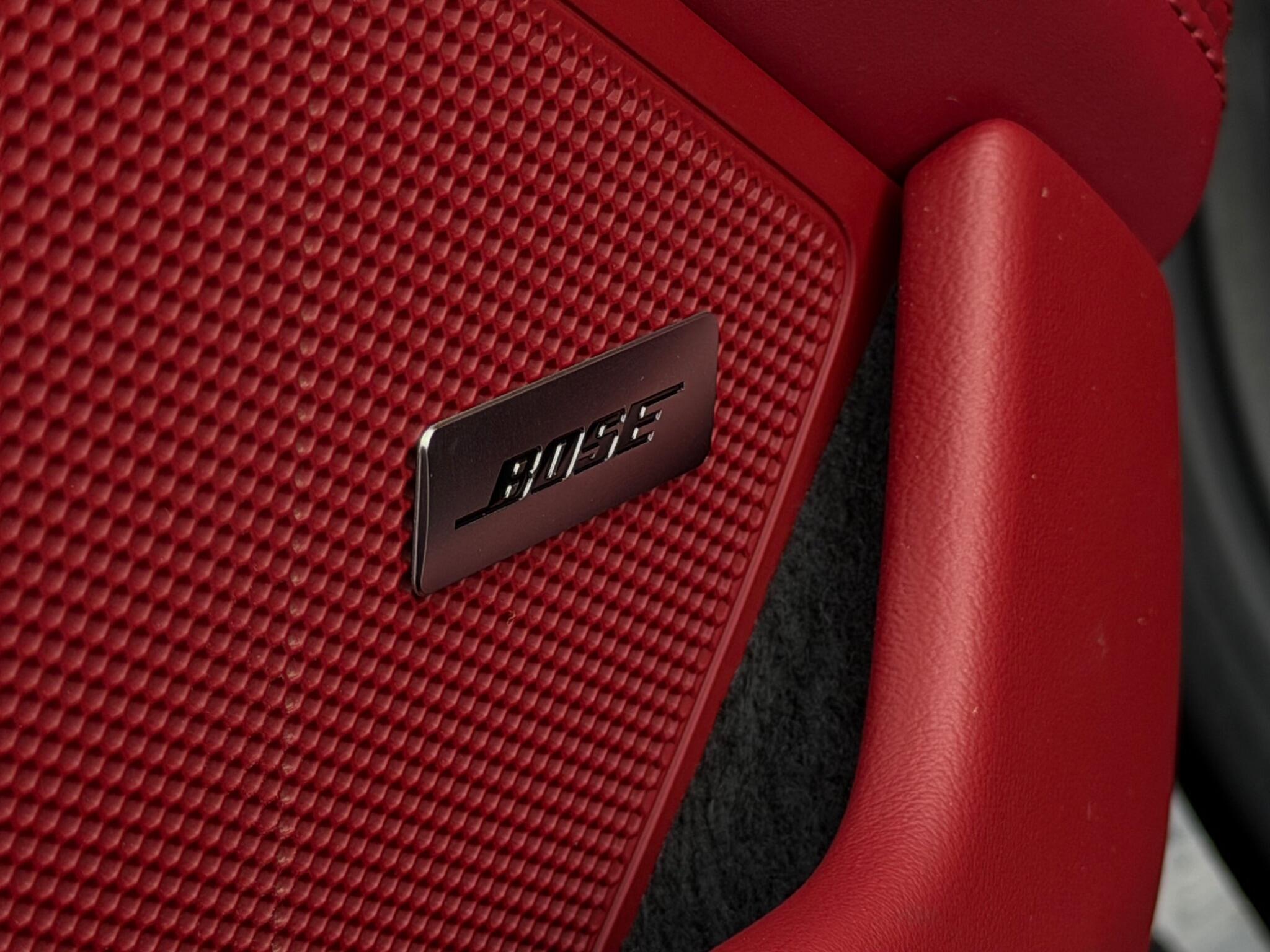 Porsche 911 view 44