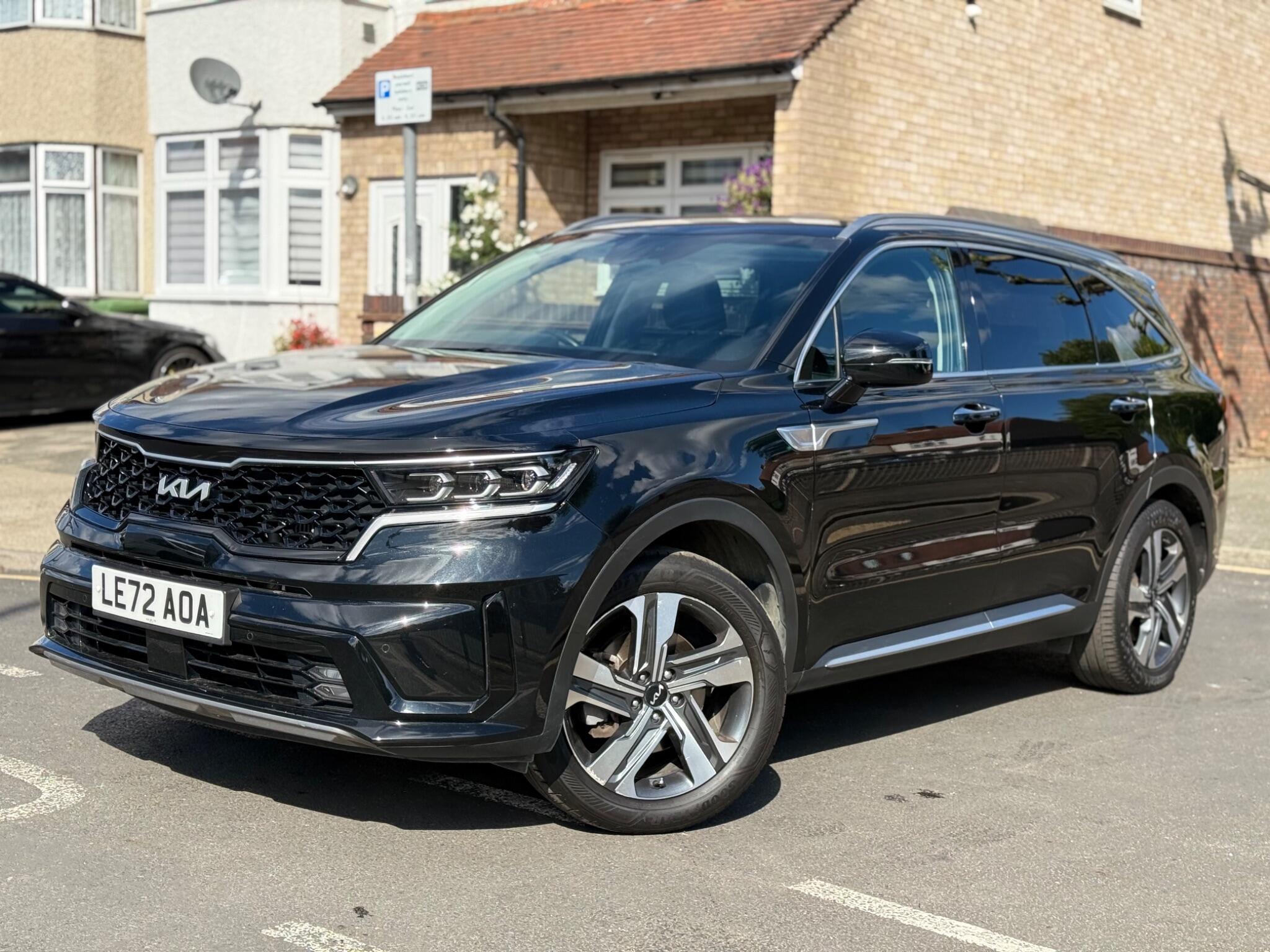 Kia Sorento view 3
