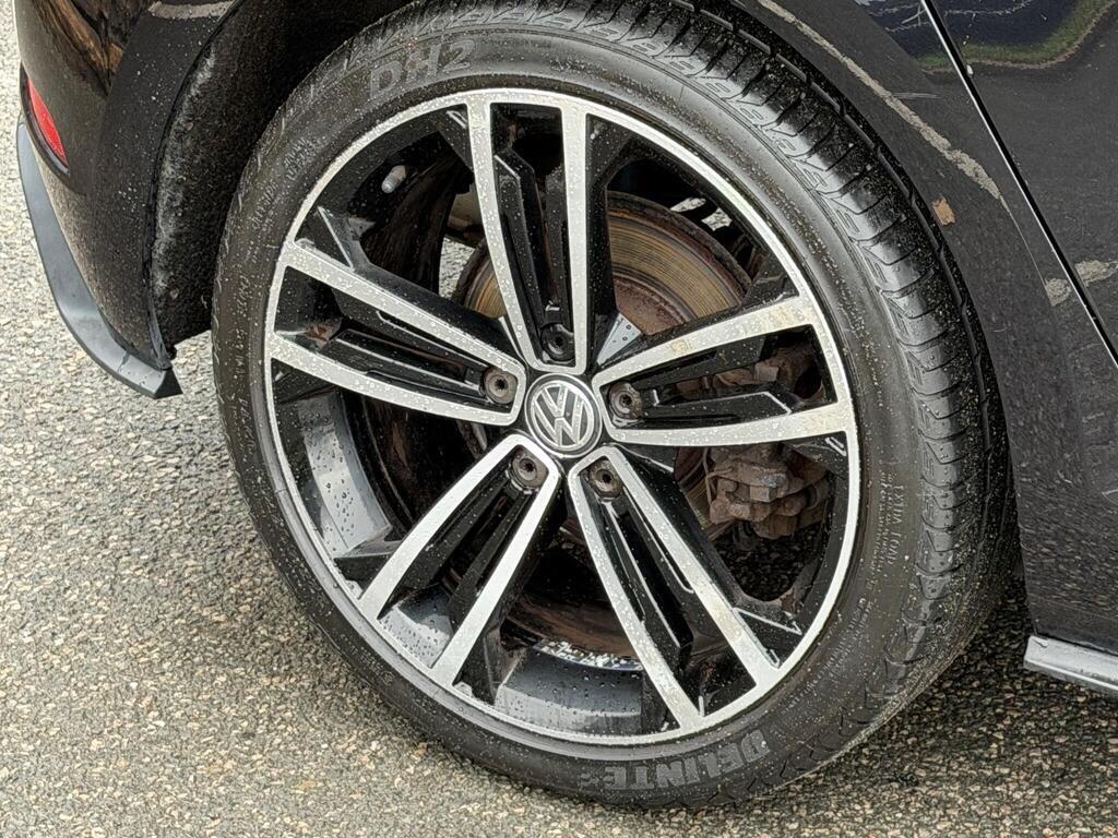 Volkswagen Golf view 54