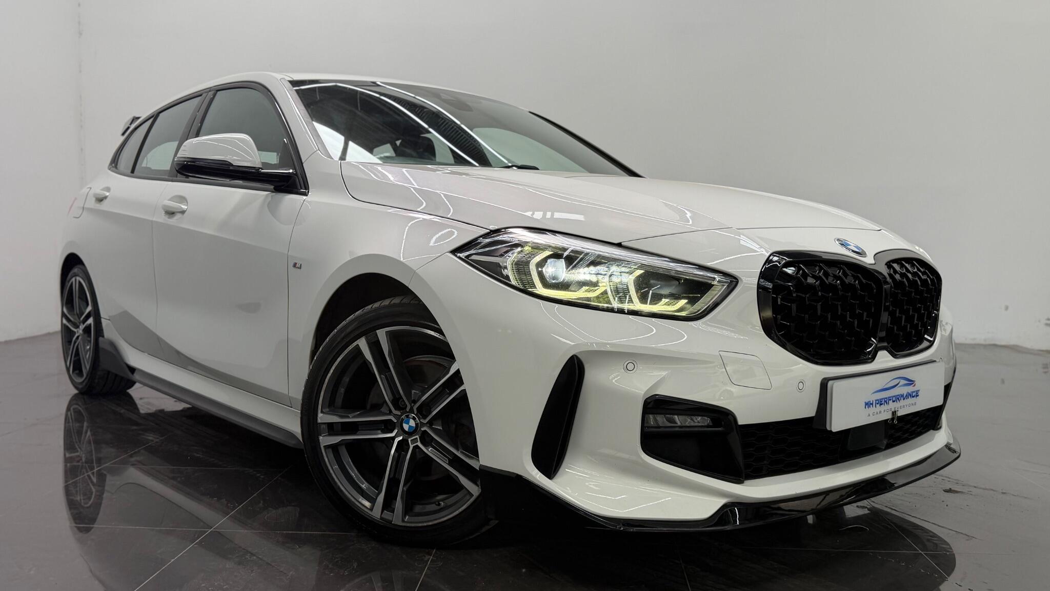 BMW 1 Series view 19