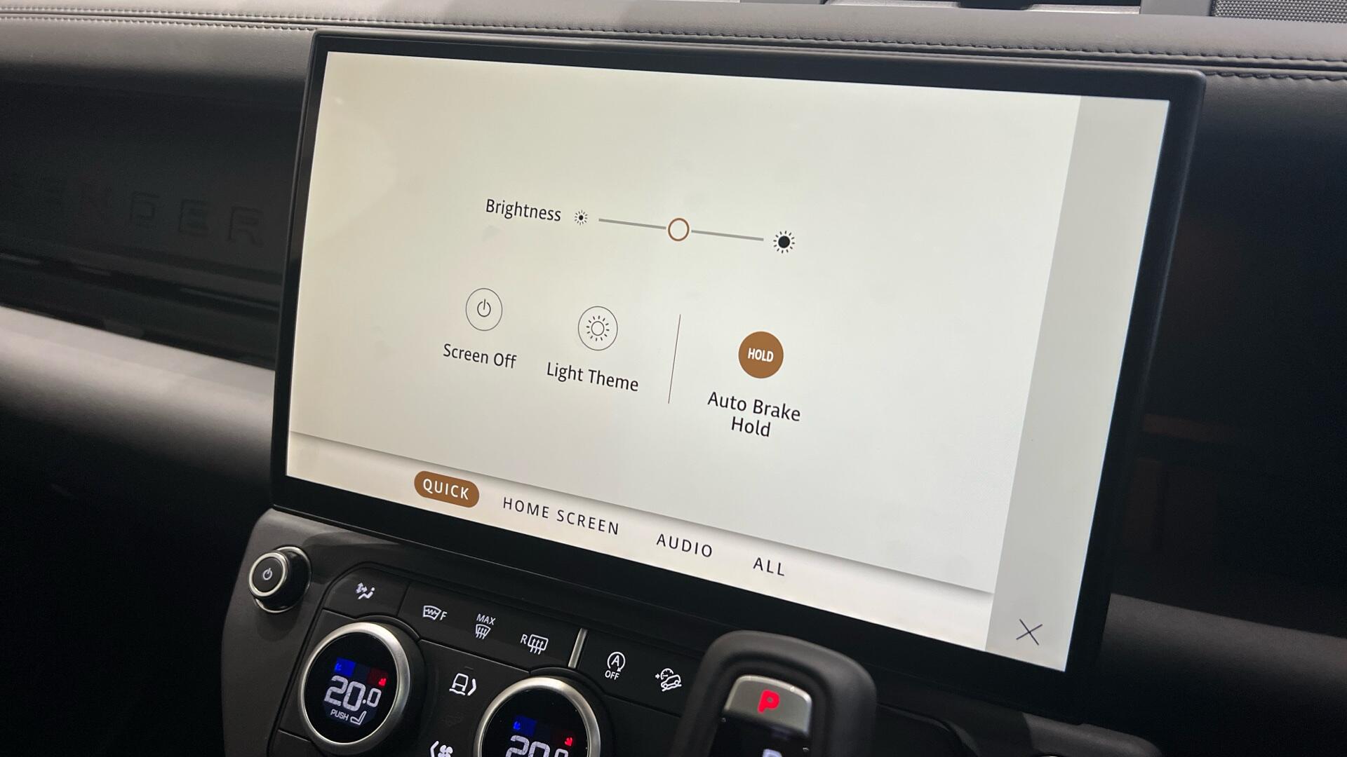 Land Rover Defender view 40