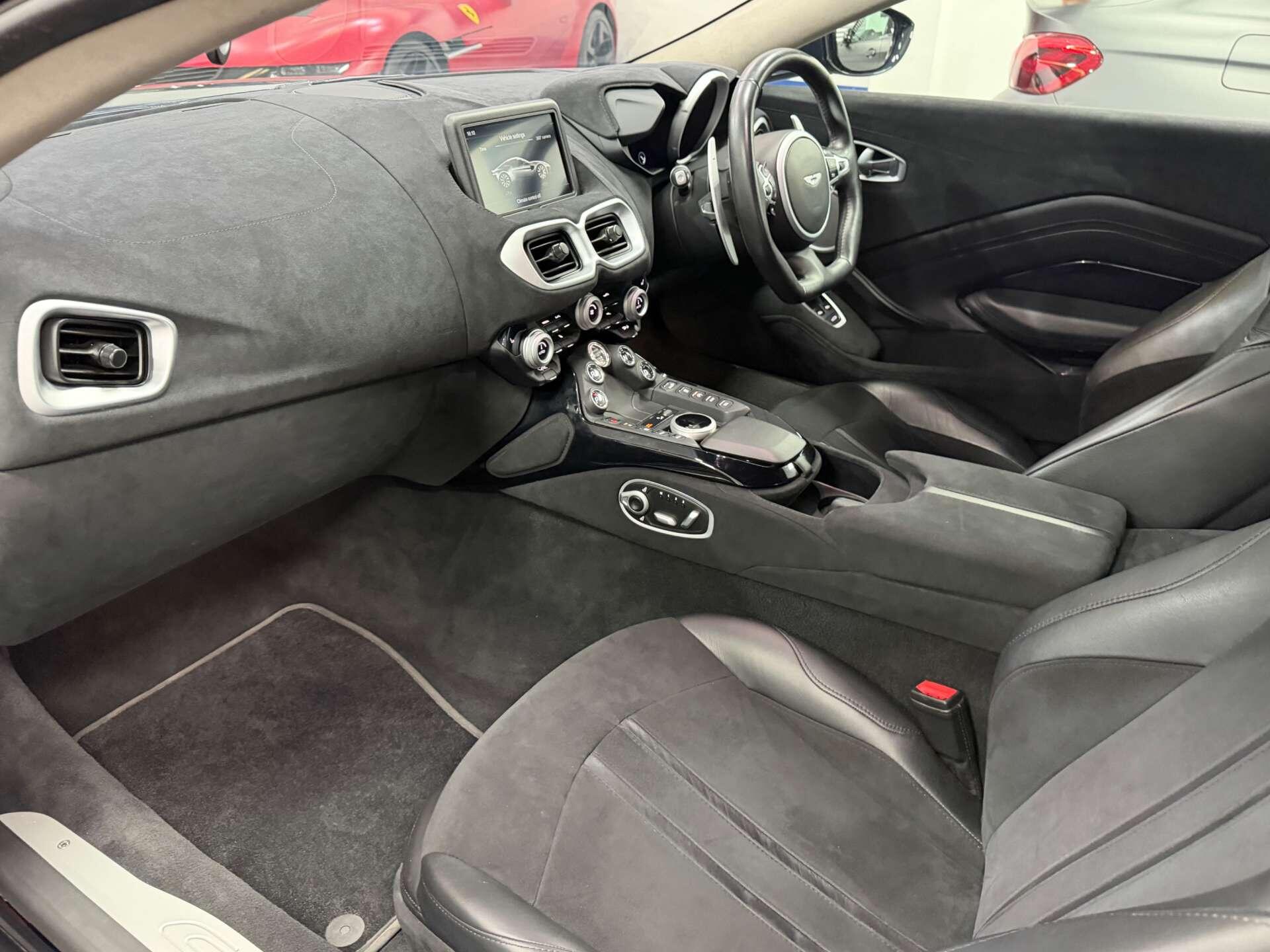 Aston Martin Vantage view 59