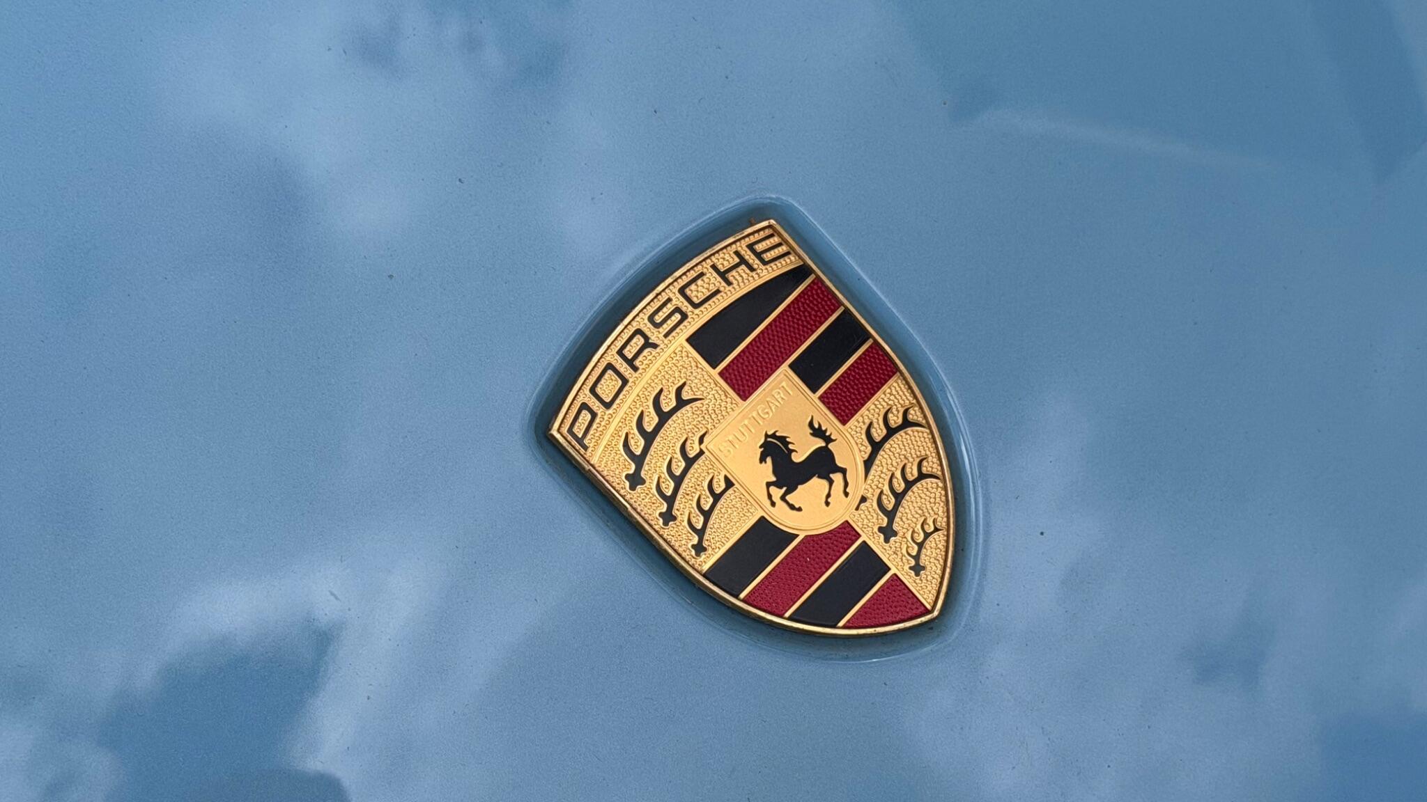 Porsche Taycan view 33