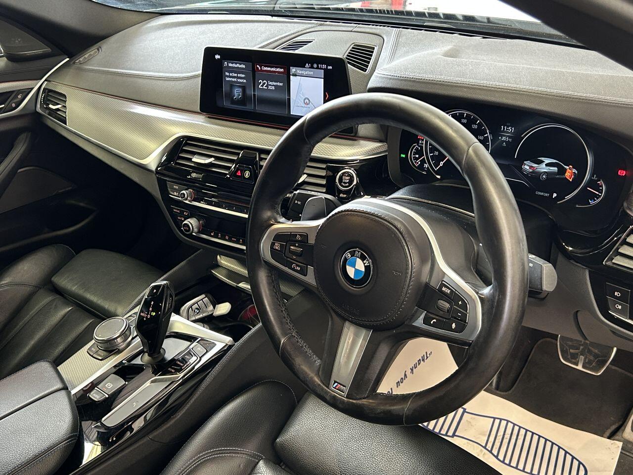 BMW 5 Series view 27