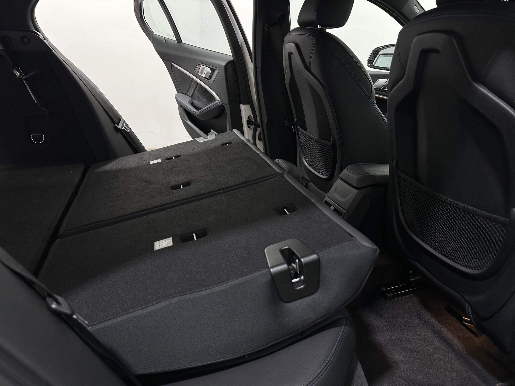 BMW 1 Series view 48